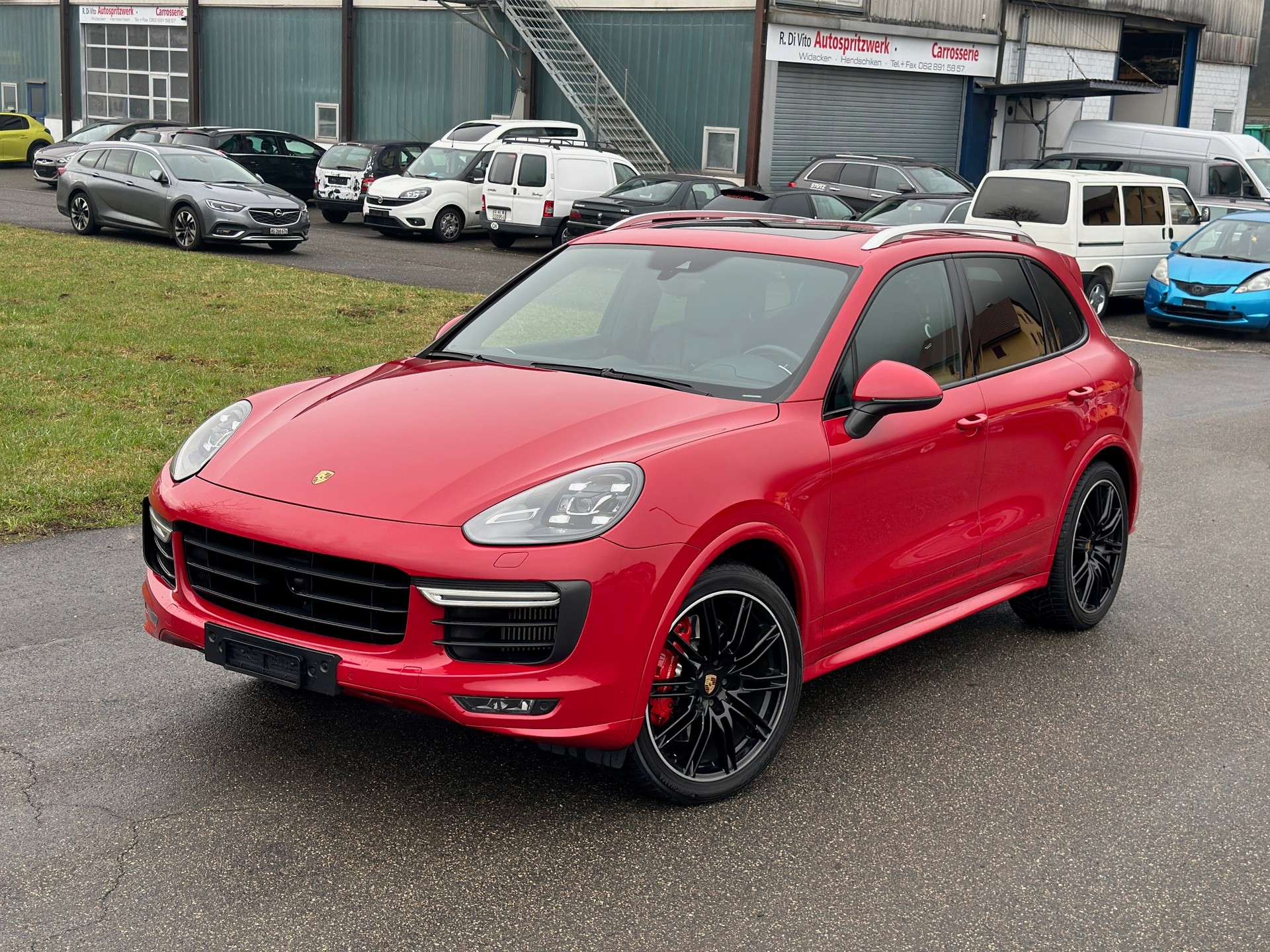 PORSCHE Cayenne GTS-image-11