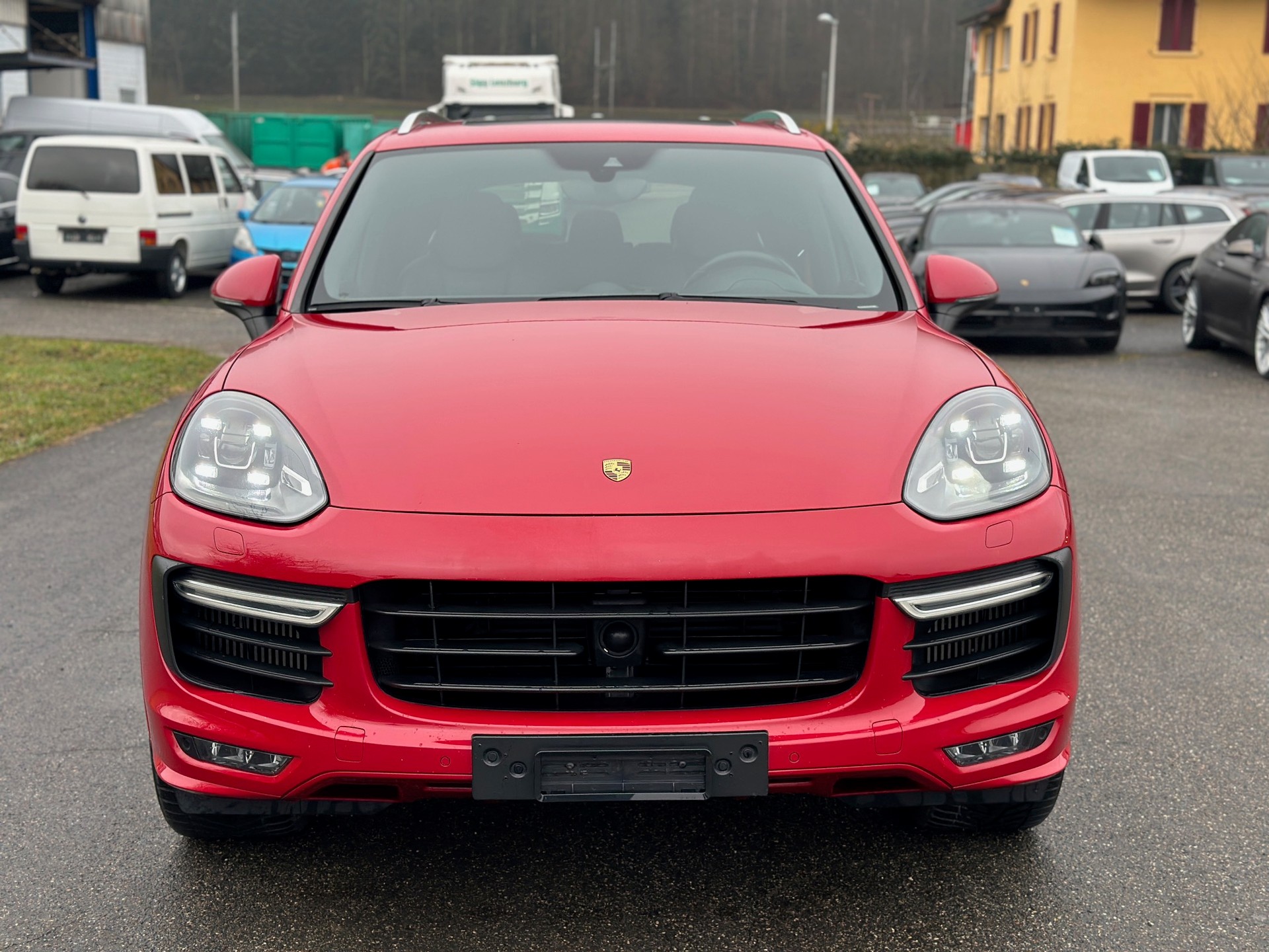 PORSCHE Cayenne GTS-image-1