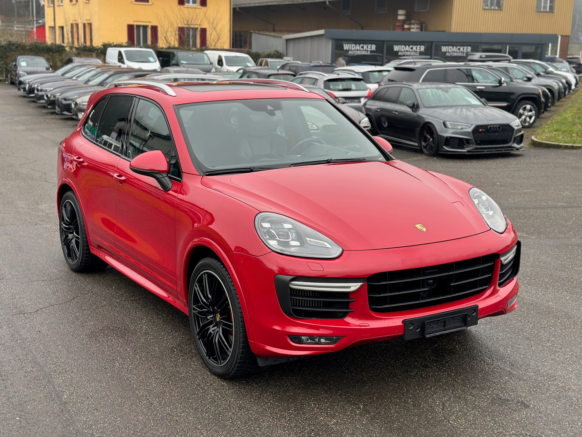 PORSCHE Cayenne GTS-image-12