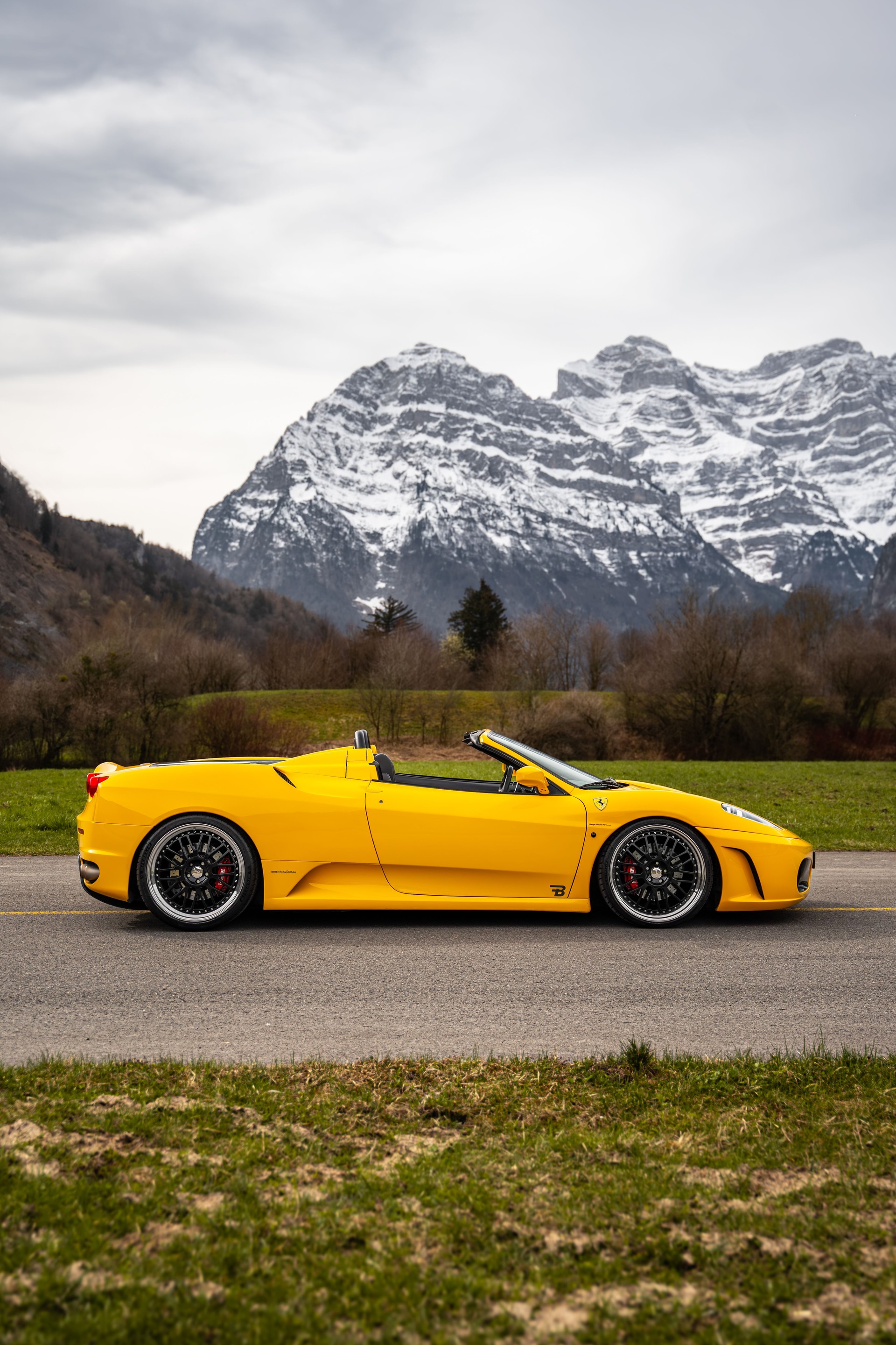 FERRARI F430 Spider-showroom-element-3
