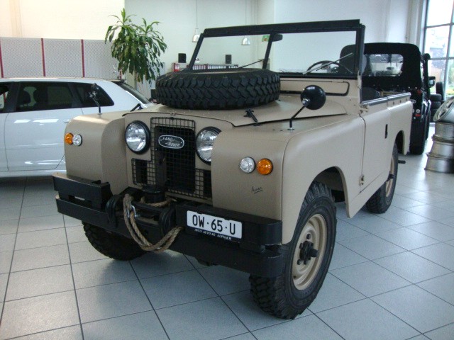 LAND ROVER Serie IIa Soft Top Avus Classic-image-3