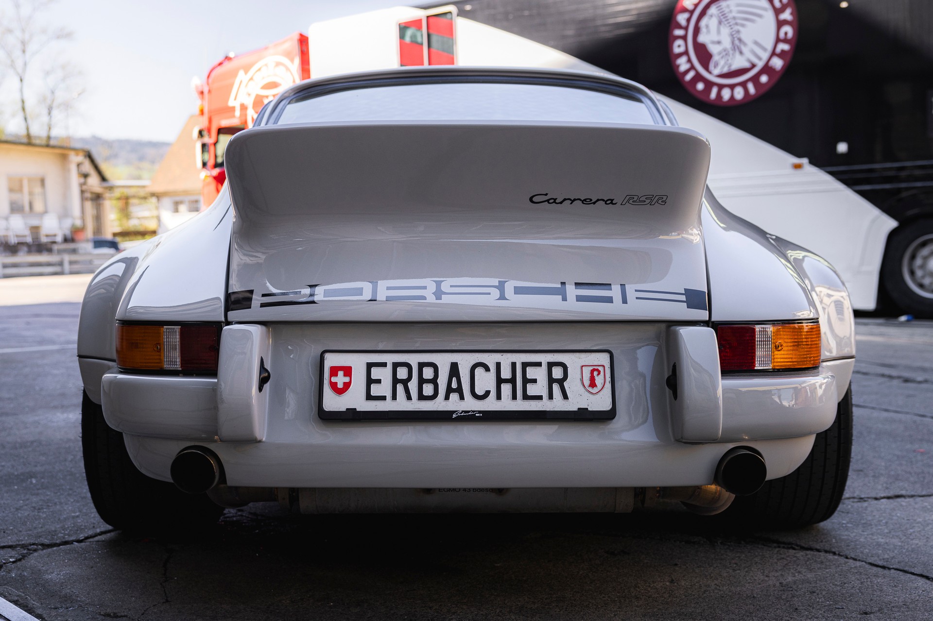 PORSCHE 911 Carrera 2-image-5