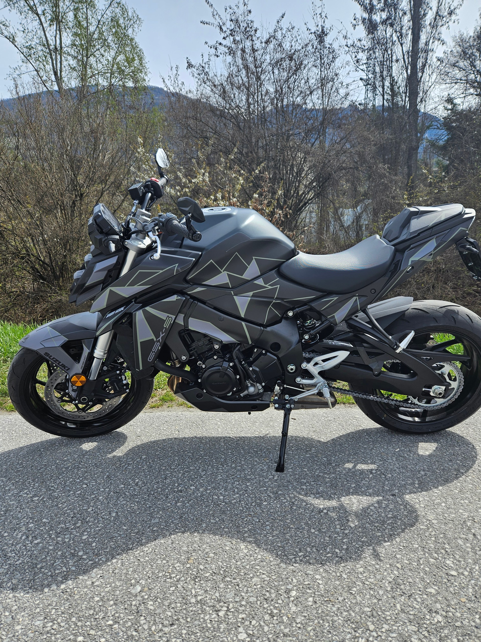 SUZUKI GSX-S 950
