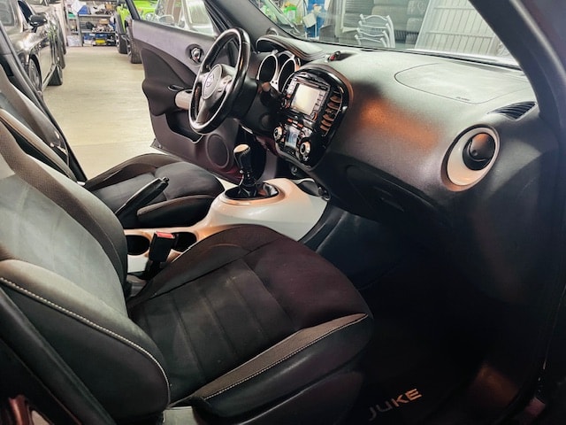 NISSAN Juke 1.2 DIG-T N-Connecta-image-9