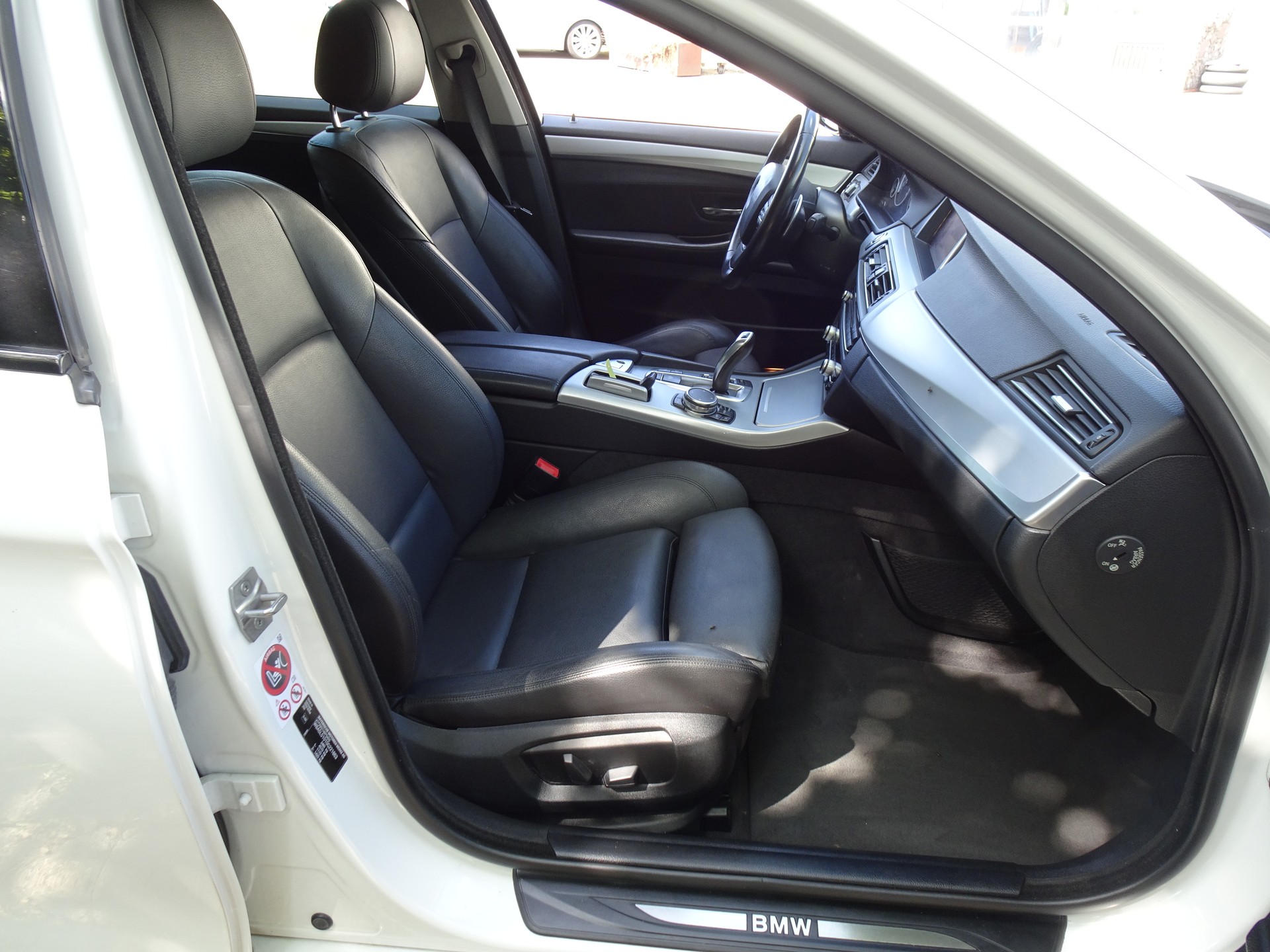BMW 520d Touring xDrive Steptronic-image-9