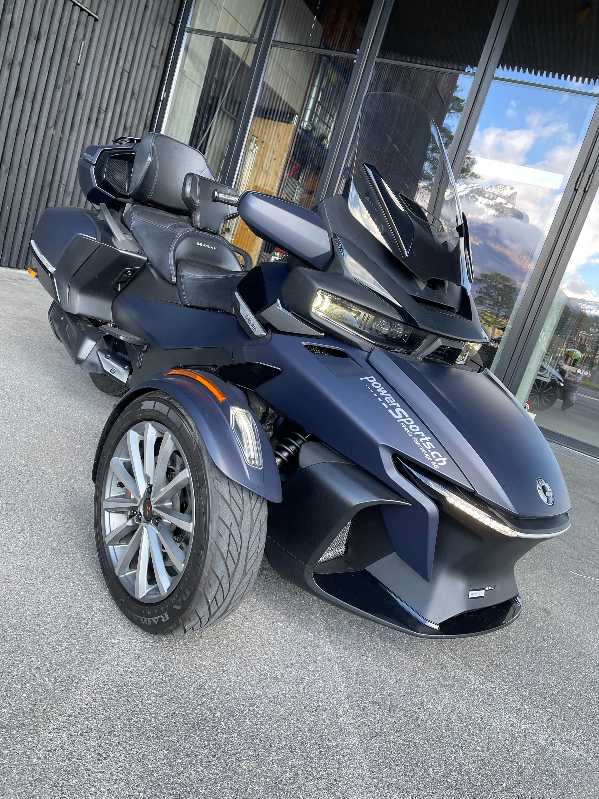 CAN-AM Spyder RT-LTD Sea Sky Edition SE6-image-8