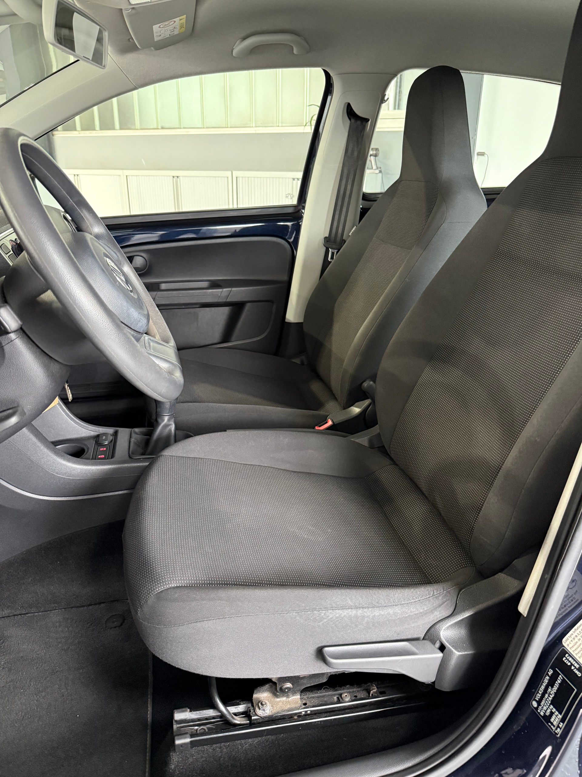 VW Up 1.0 start up-image-6