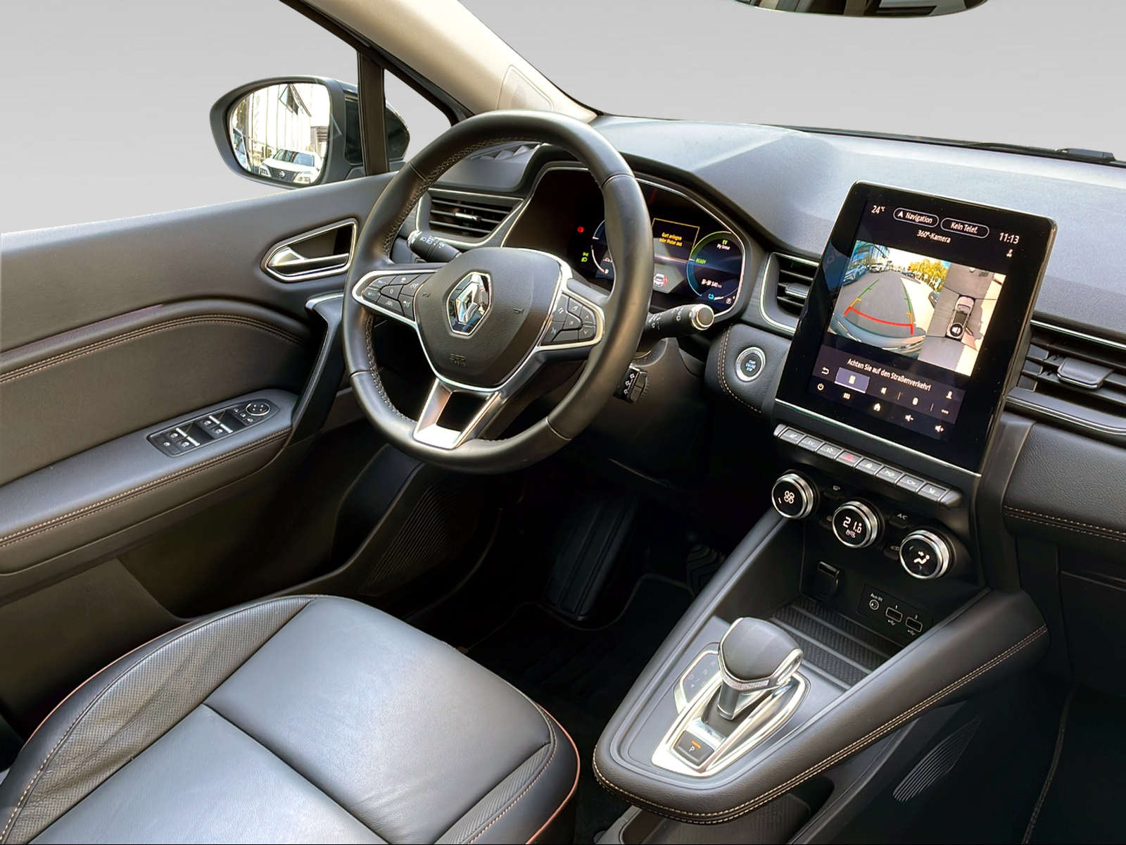 RENAULT Captur 1.6 E-Tech Plug-in Initiale-image-12