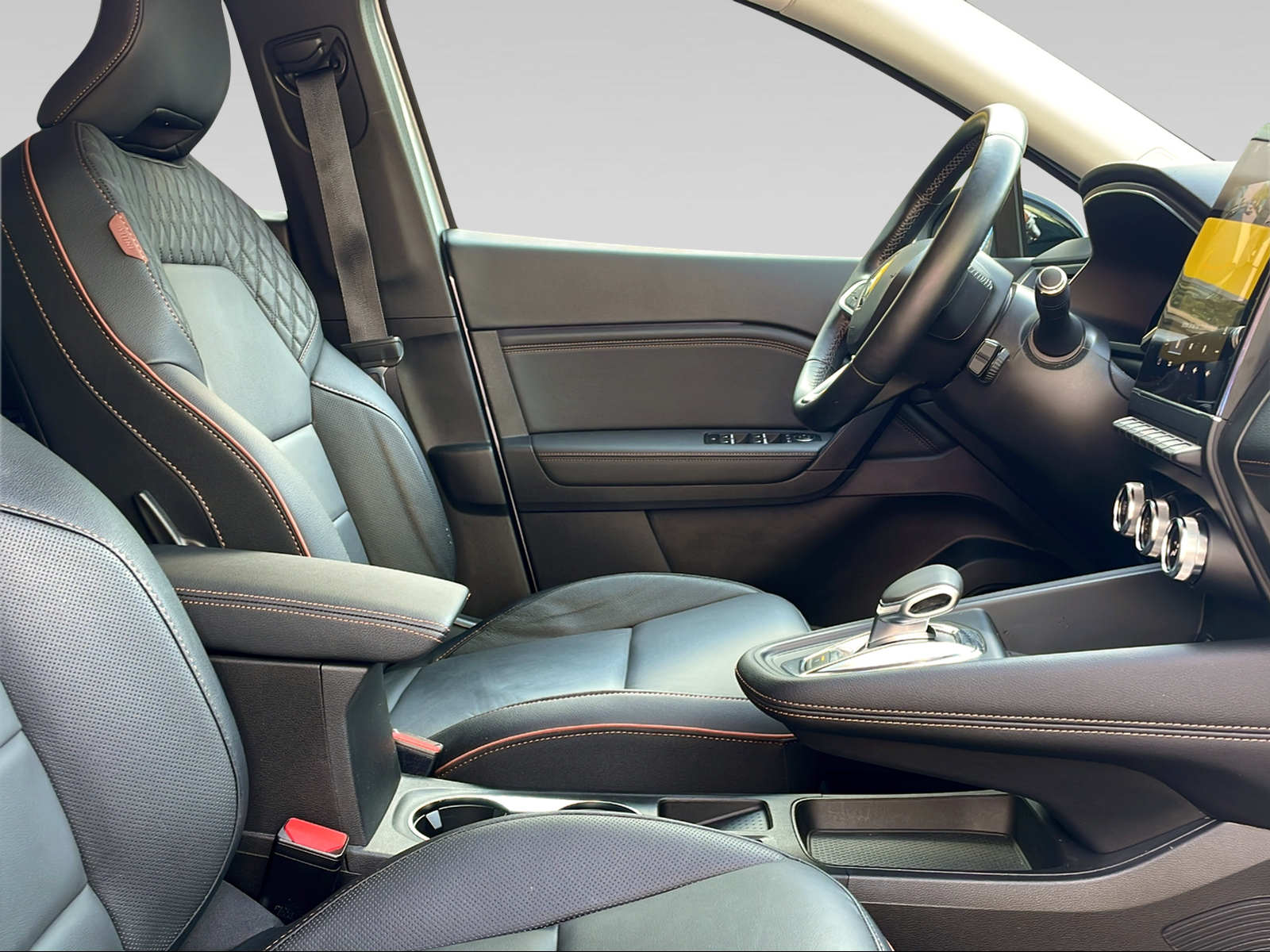 RENAULT Captur 1.6 E-Tech Plug-in Initiale-image-10