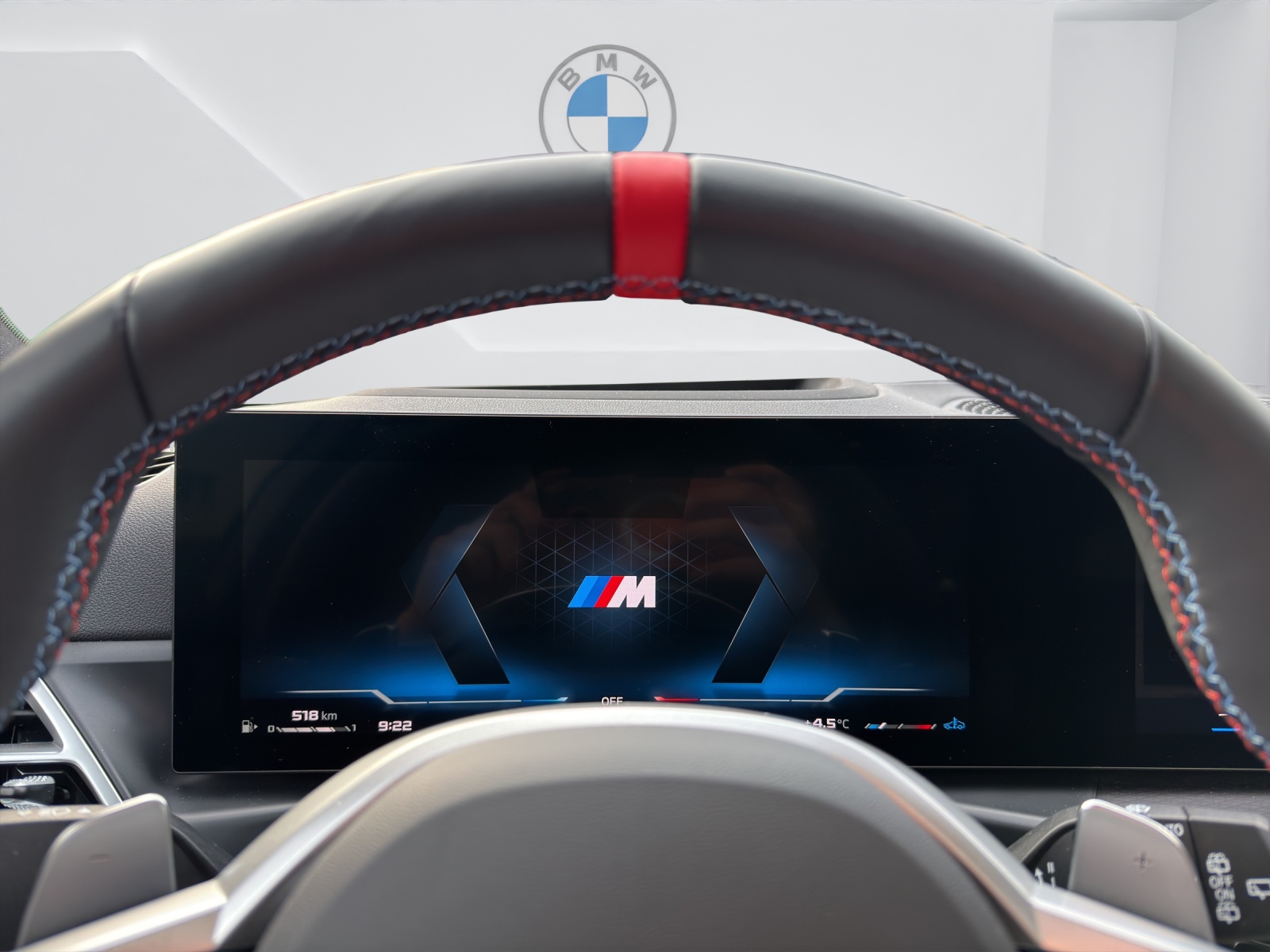 BMW M340i xDrive Touring-image-18