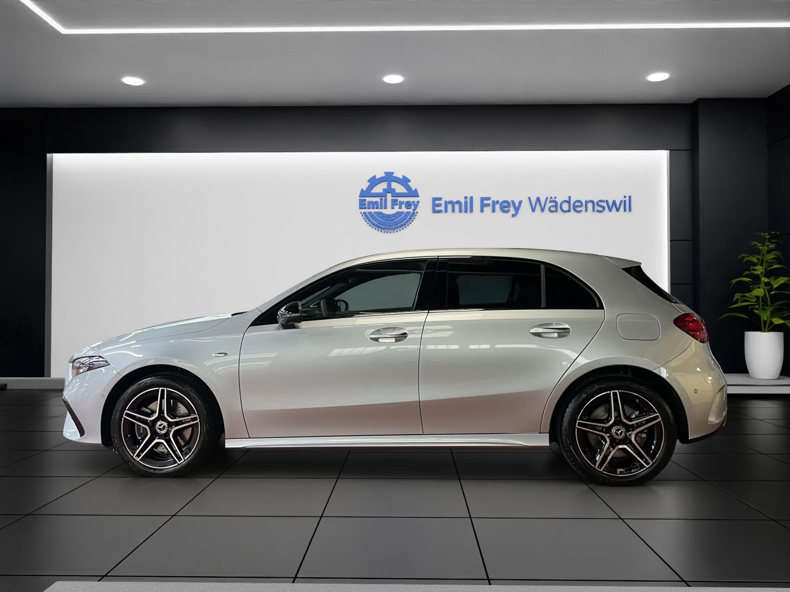 MERCEDES-BENZ A 250 e EQ Star AMG Line-image-1