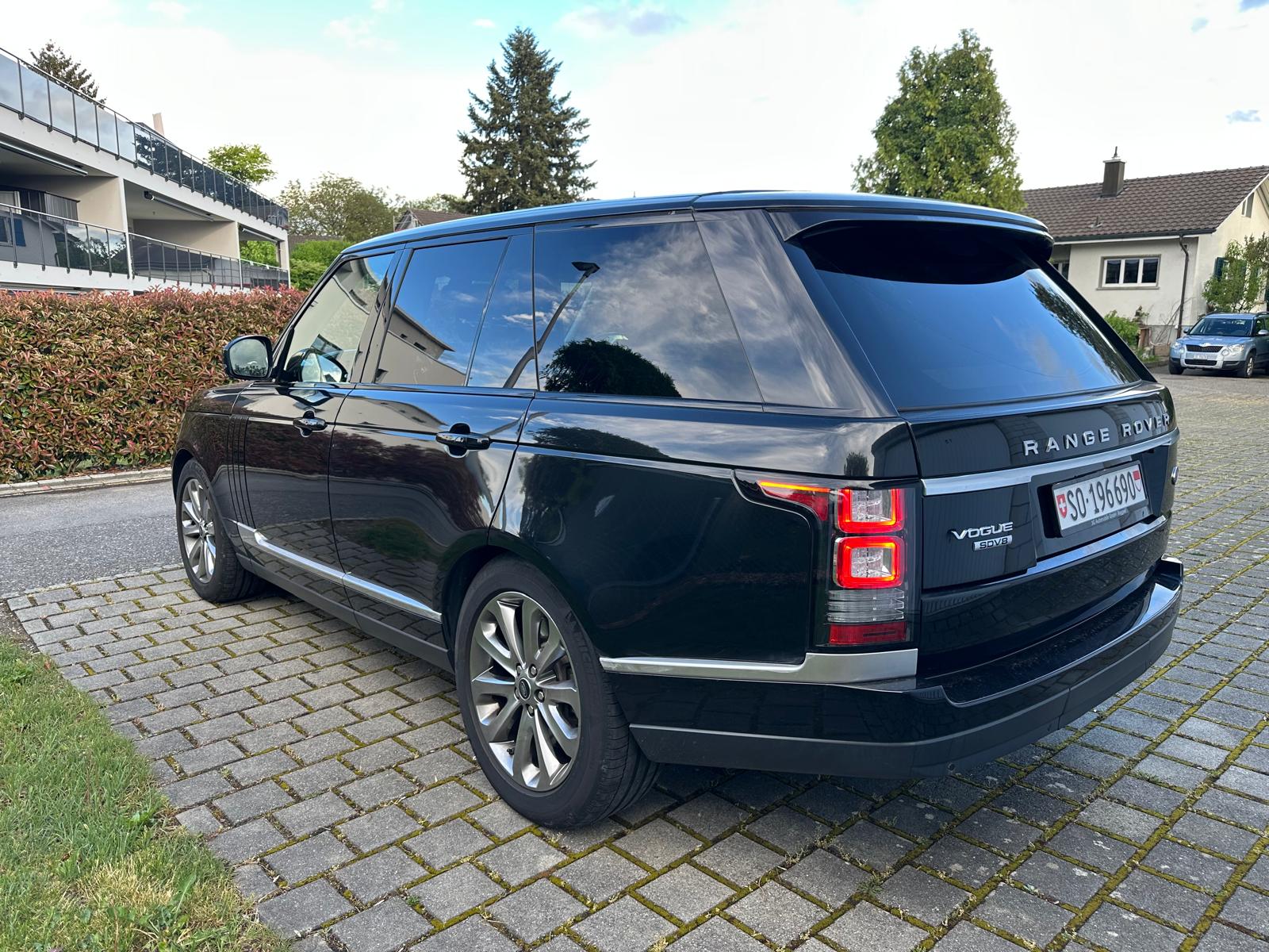 LAND ROVER Range Rover 4.4 SDV8 Vogue Automatic-image-10