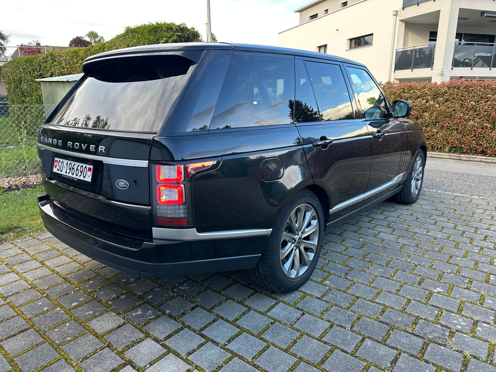 LAND ROVER Range Rover 4.4 SDV8 Vogue Automatic-image-12