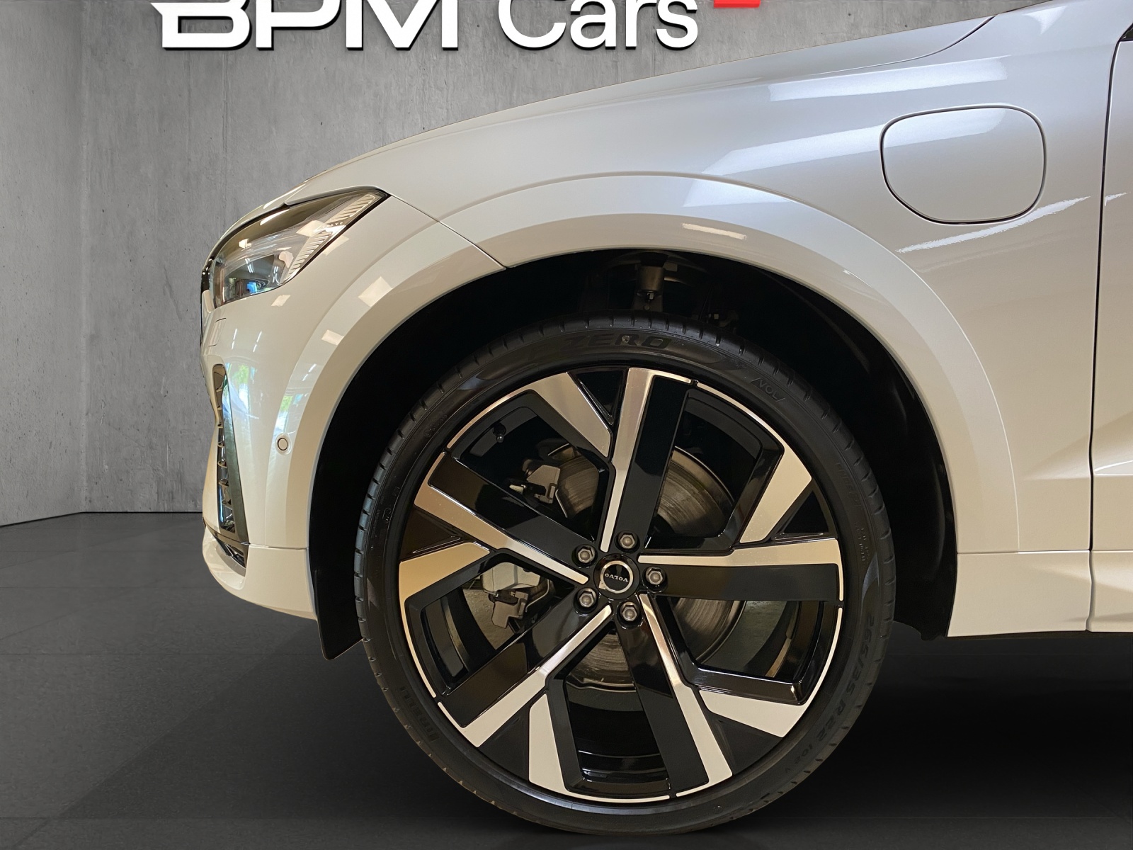 VOLVO XC60 T8 eAWD PluginHybrid Ultra Dark Geartronic-image-6