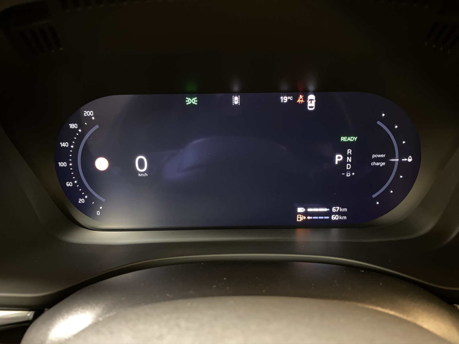 VOLVO XC60 T8 eAWD PluginHybrid Ultra Dark Geartronic-image-15