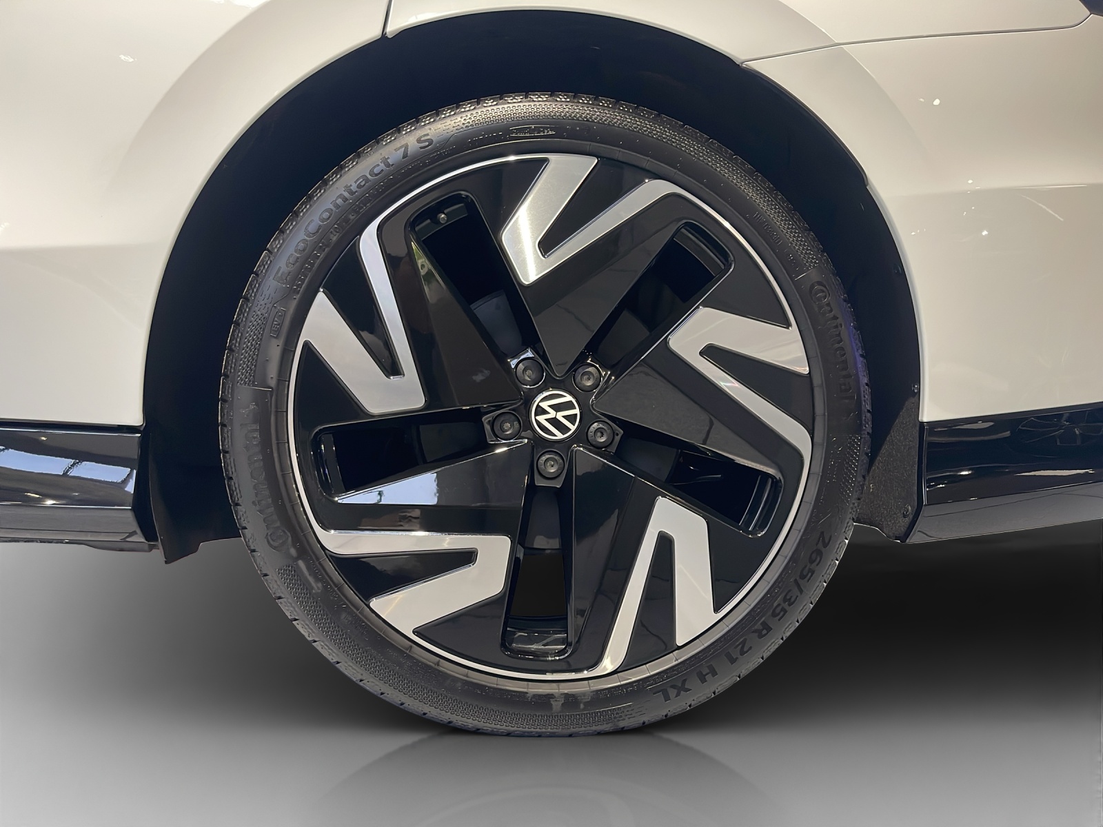 VW ID.7 Tourer GTX 86 kWh GTX 4 Motion-image-13