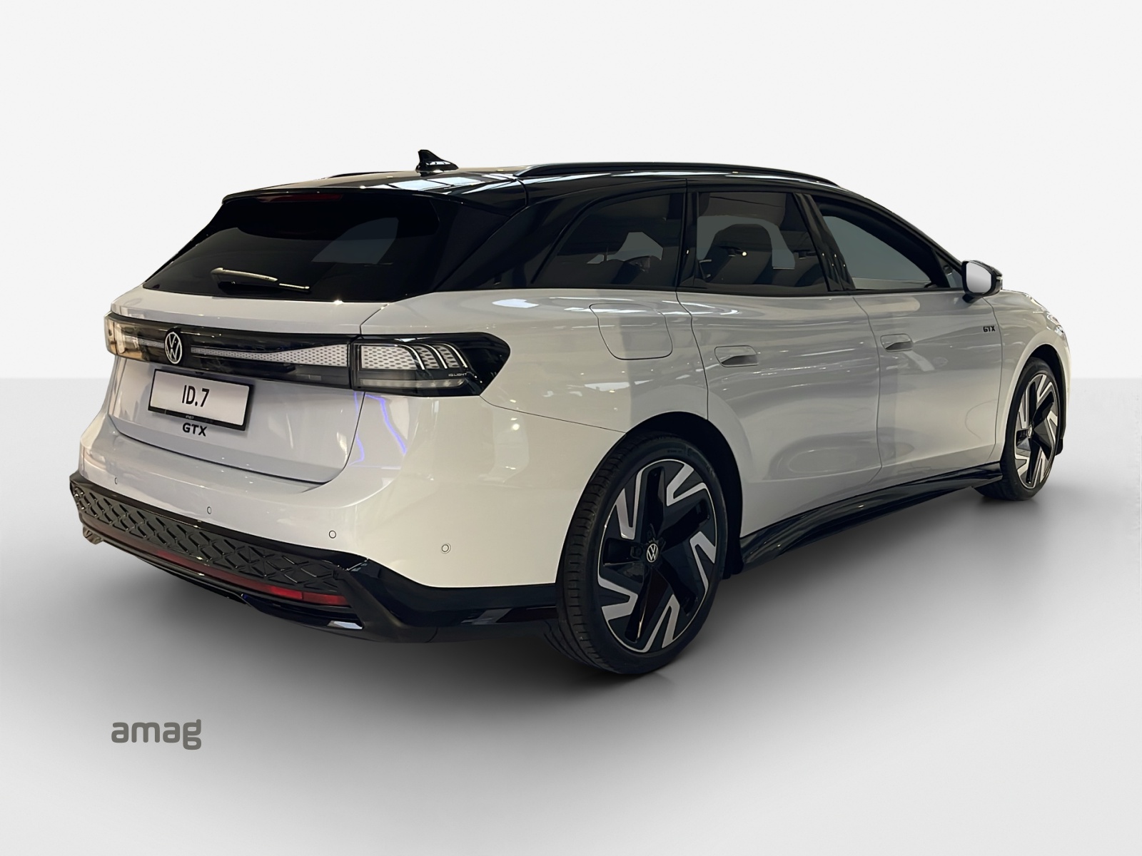 VW ID.7 Tourer GTX 86 kWh GTX 4 Motion-image-4