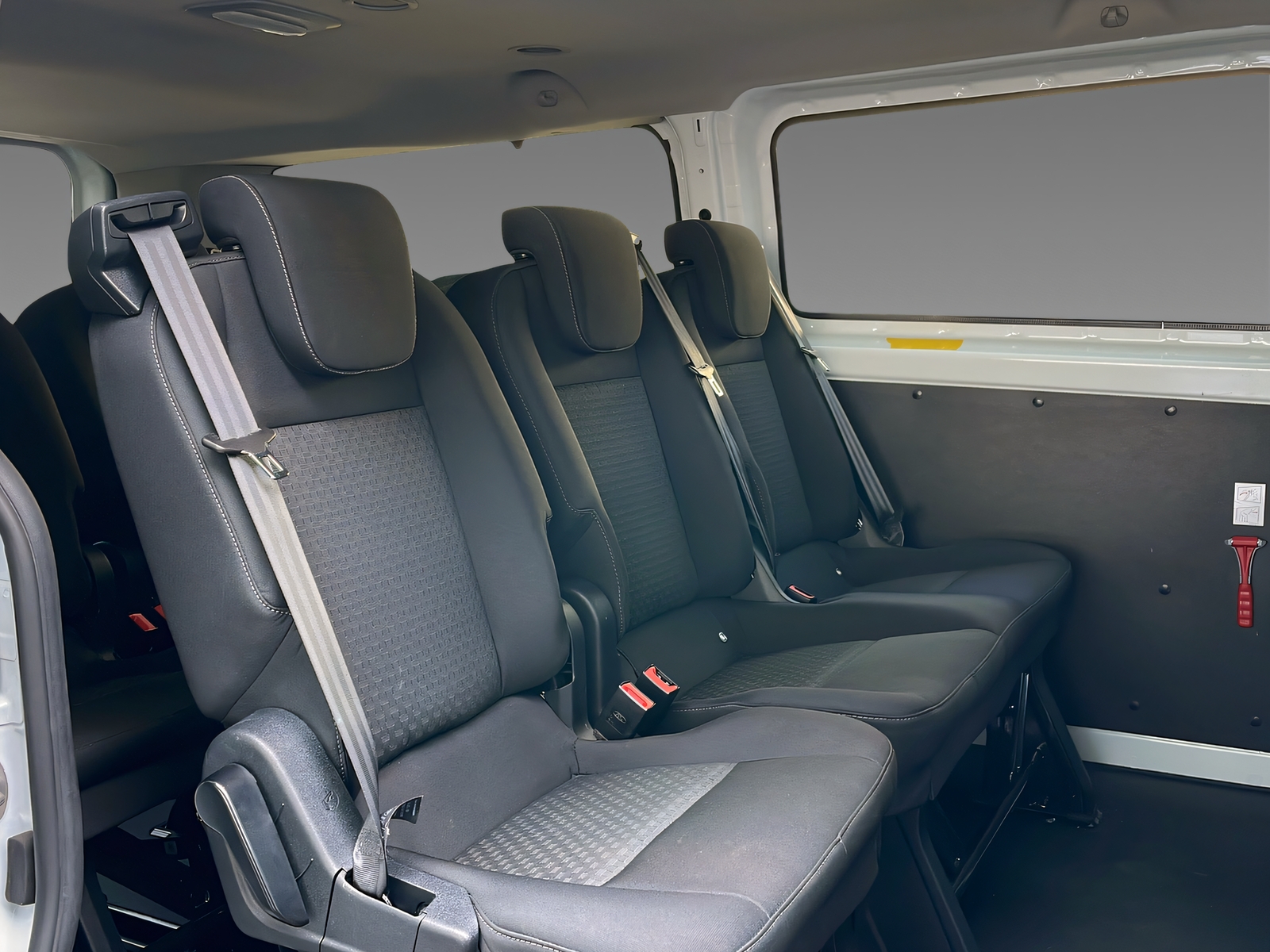 FORD Transit C Kombi 320 L2 2.0 TDCi 130 Trend-image-10