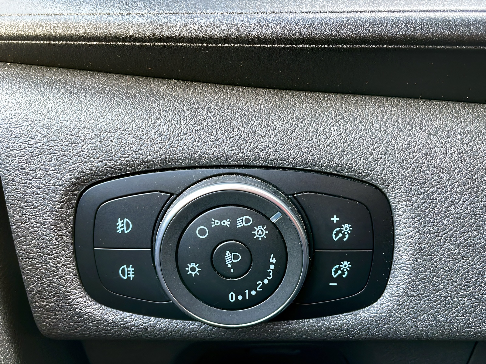 FORD Transit C Kombi 320 L2 2.0 TDCi 130 Trend-image-9