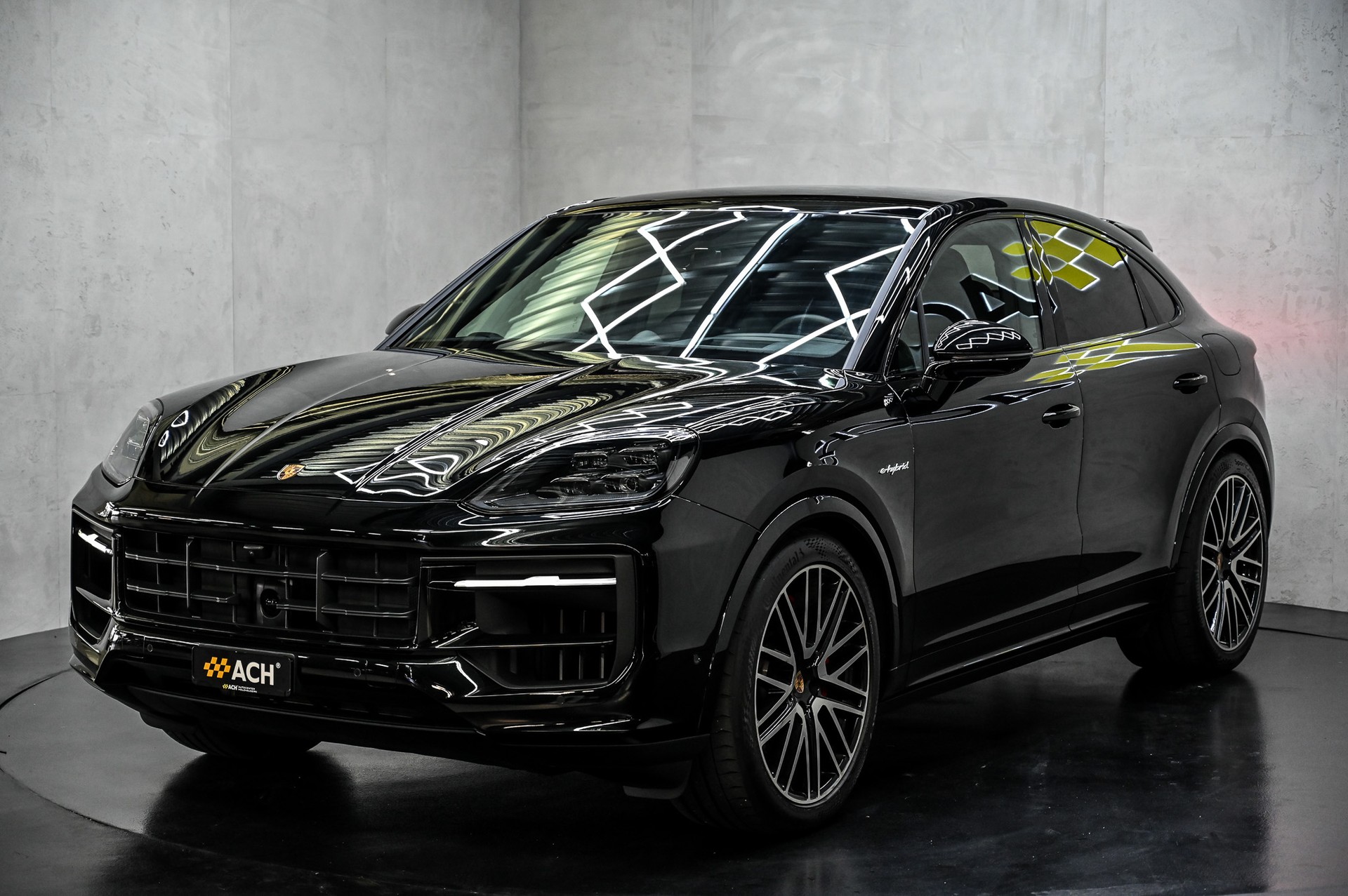 PORSCHE Cayenne S E-Hybrid Coupé-image-2