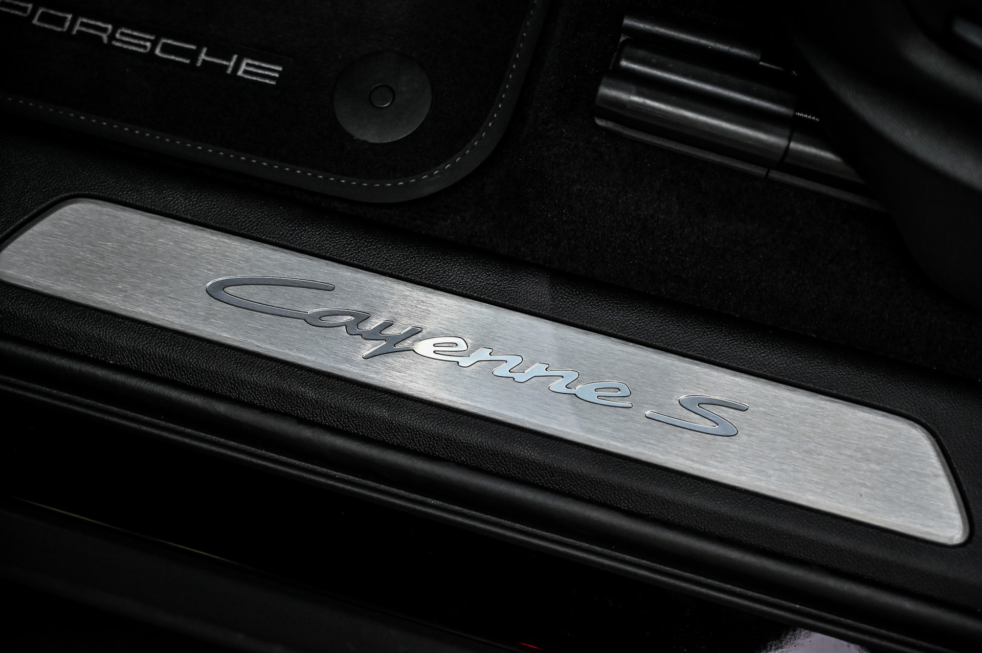 PORSCHE Cayenne S E-Hybrid Coupé-image-27