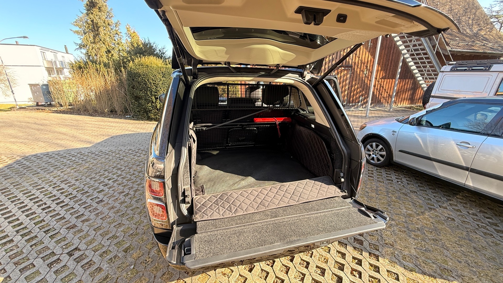 LAND ROVER Range Rover 4.4 SDV8 Autobiography Automatic-image-4