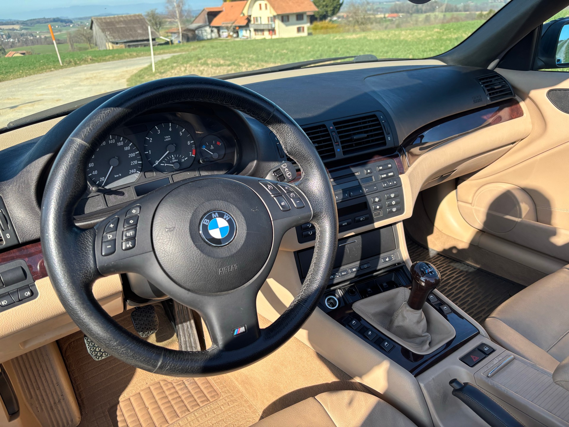 BMW 325Ci Cabriolet-image-4