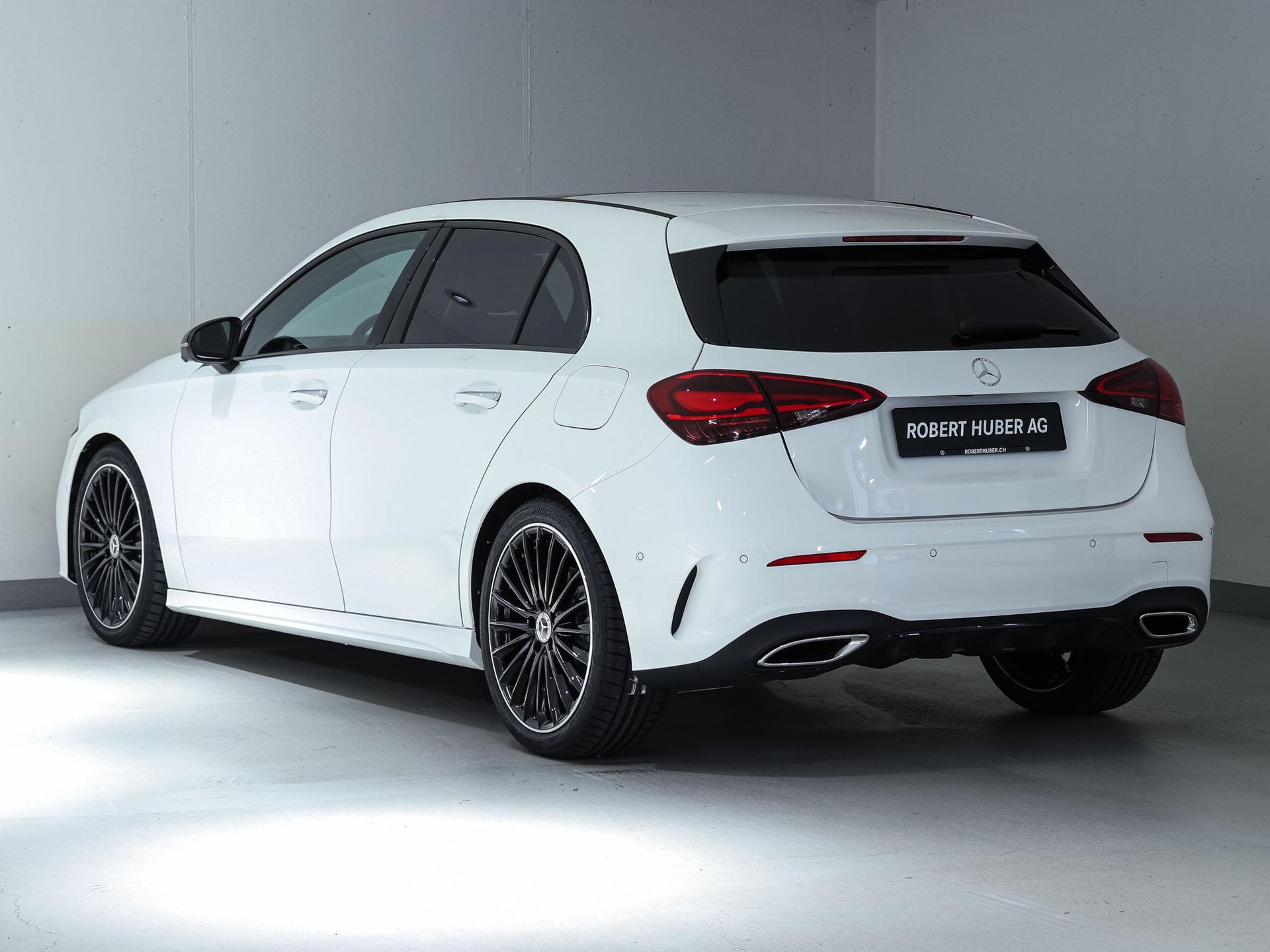 MERCEDES-BENZ A 250 4MATIC-image-3
