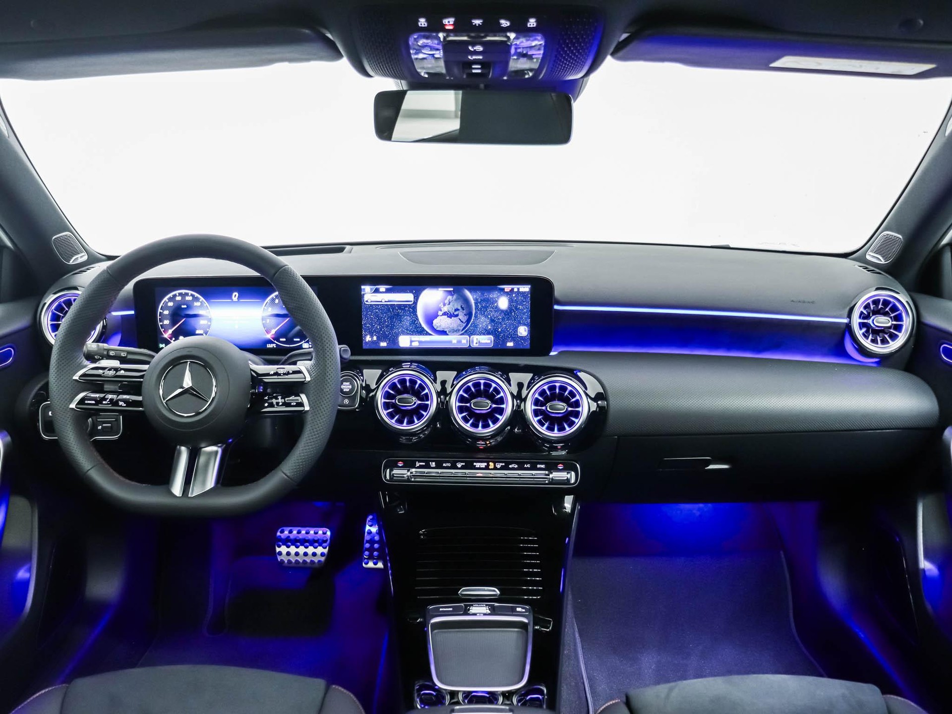 MERCEDES-BENZ A 250 4MATIC-image-11