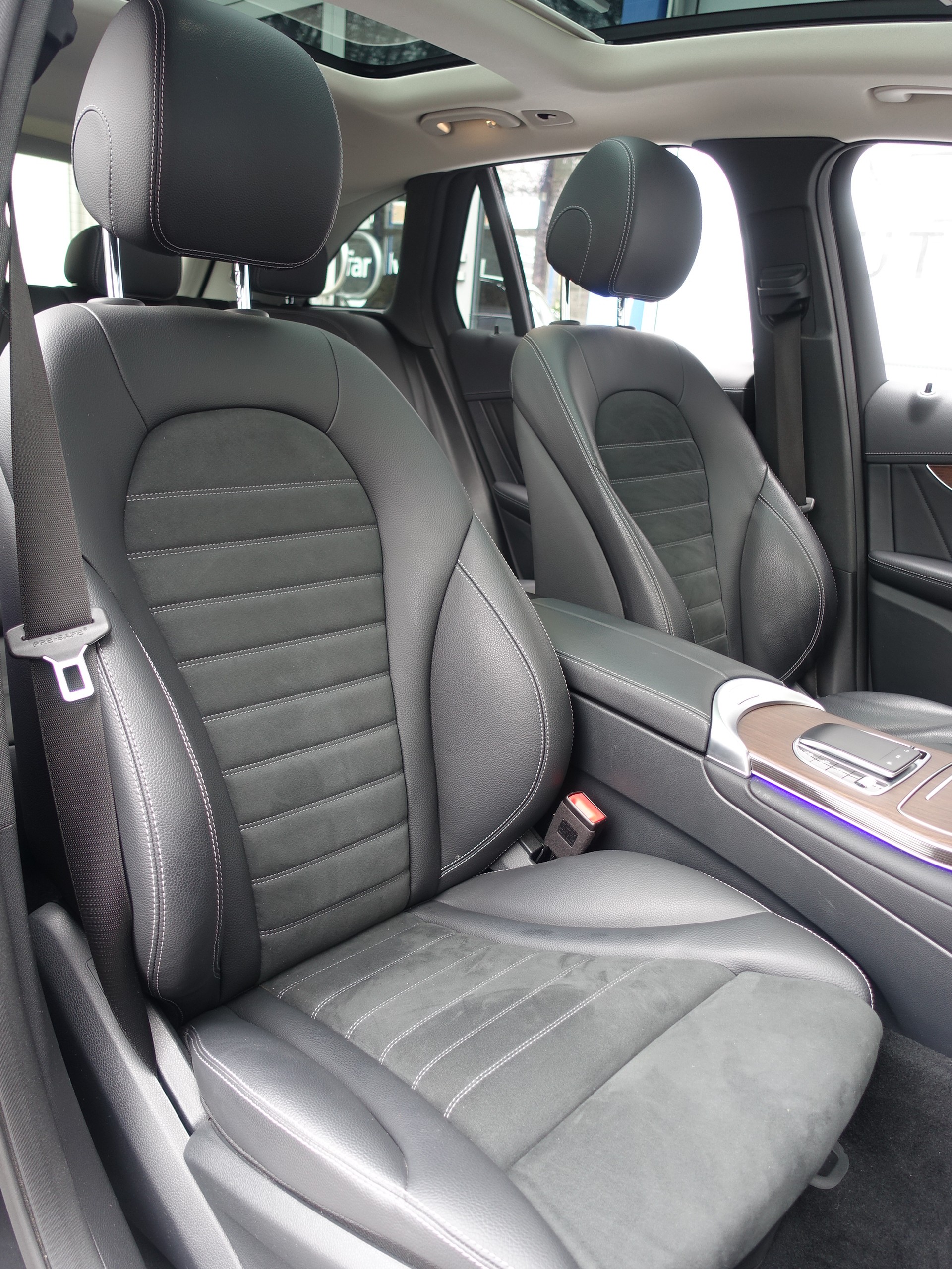 MERCEDES-BENZ GLC 400 d 4Matic AMG Line 9G-Tronic-image-9