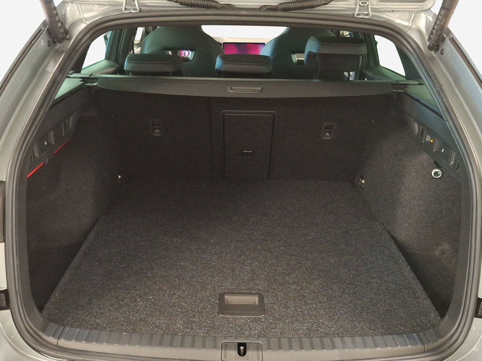 SKODA Octavia Combi 2.0 TSI DSG Sport Line 4x4-image-12