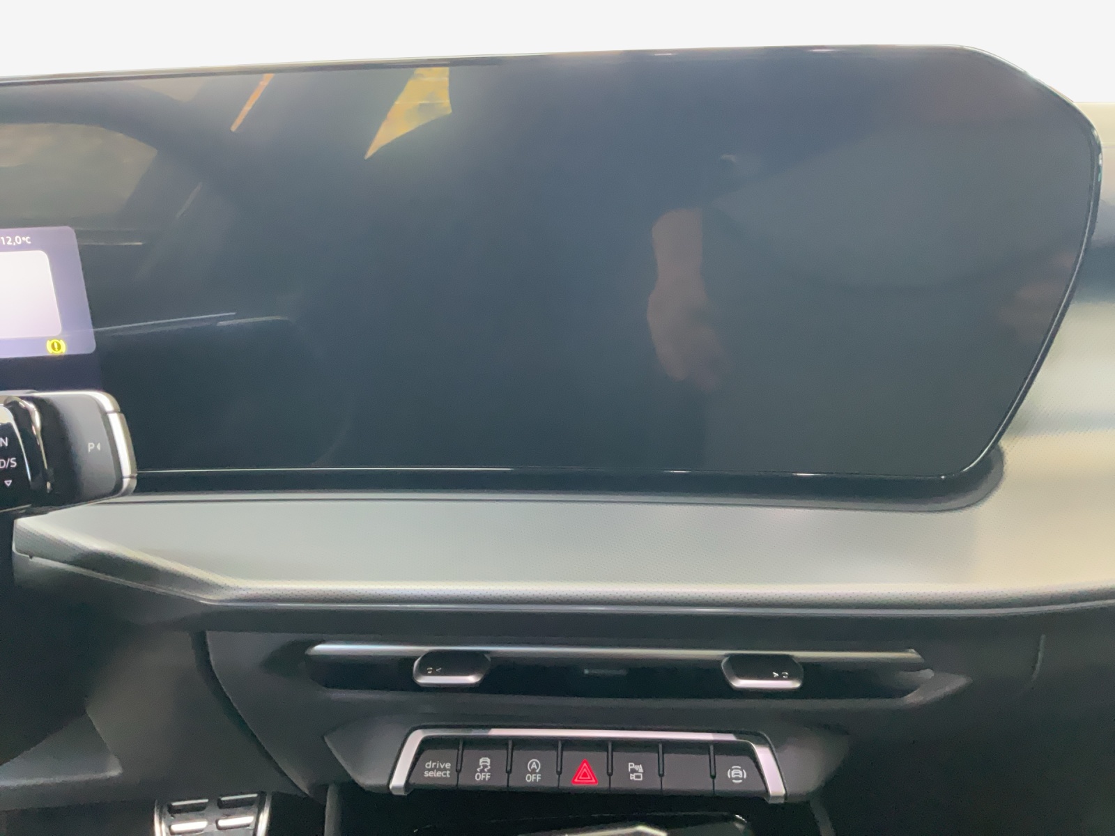 AUDI Q3 SUV 110 kW TFSI S tronic-image-10
