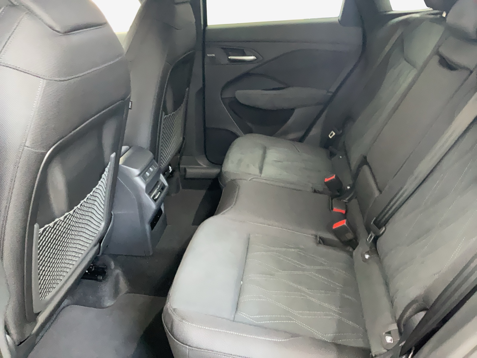 AUDI Q3 SUV 110 kW TFSI S tronic-image-11