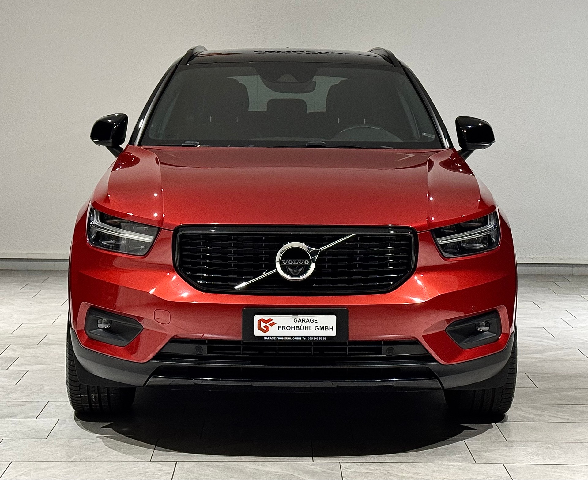 VOLVO XC40 D4 AWD R-Design Geartronic | AHK 2100Kg |-image-1