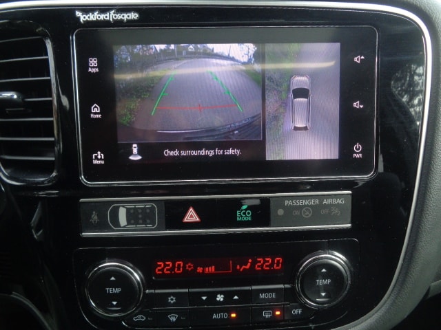 MITSUBISHI Outlander 2.4 PHEV Diamond 4WD Automatic-image-8