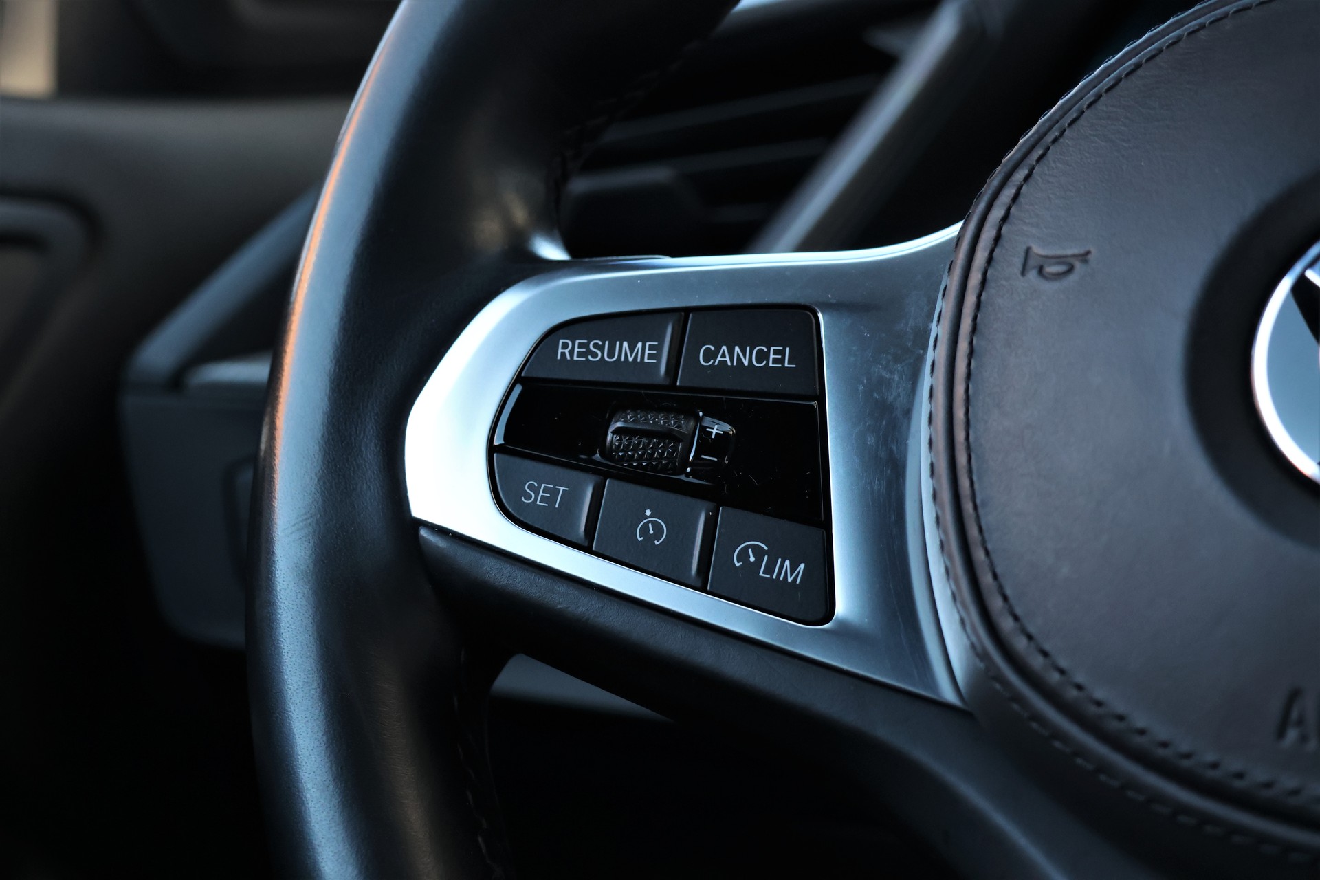 BMW 120d xDrive Steptronic M Sport (CH)-image-15