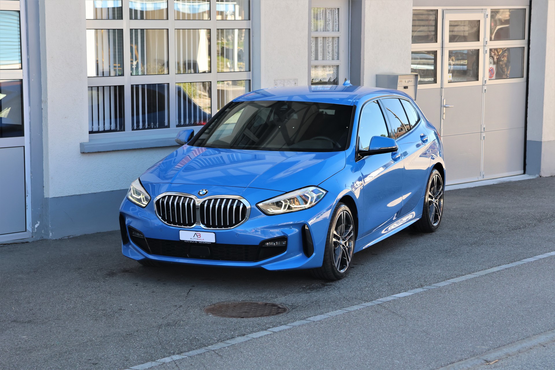 BMW 120d xDrive Steptronic M Sport (CH)-image-0