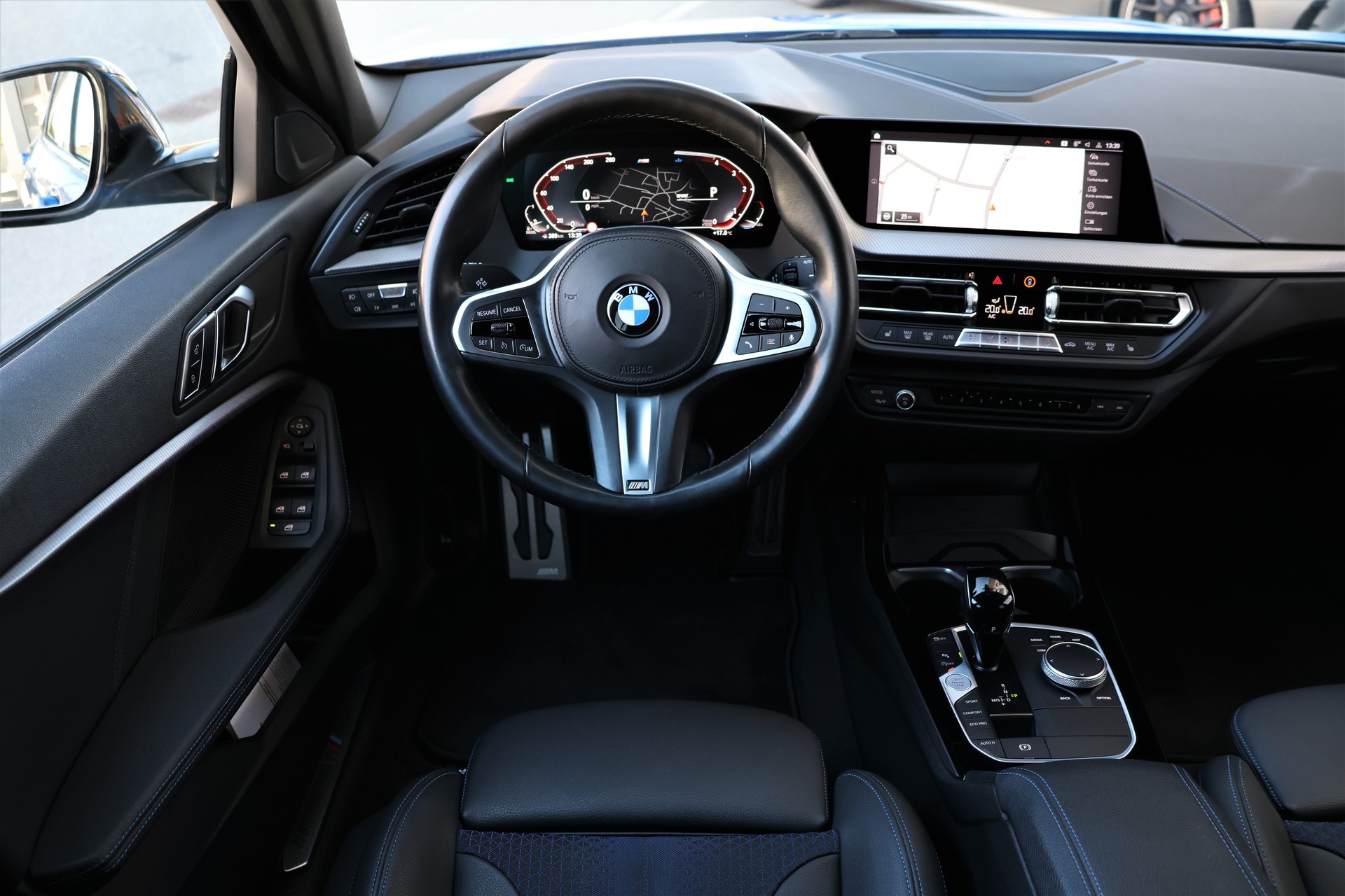 BMW 120d xDrive Steptronic M Sport (CH)-image-12