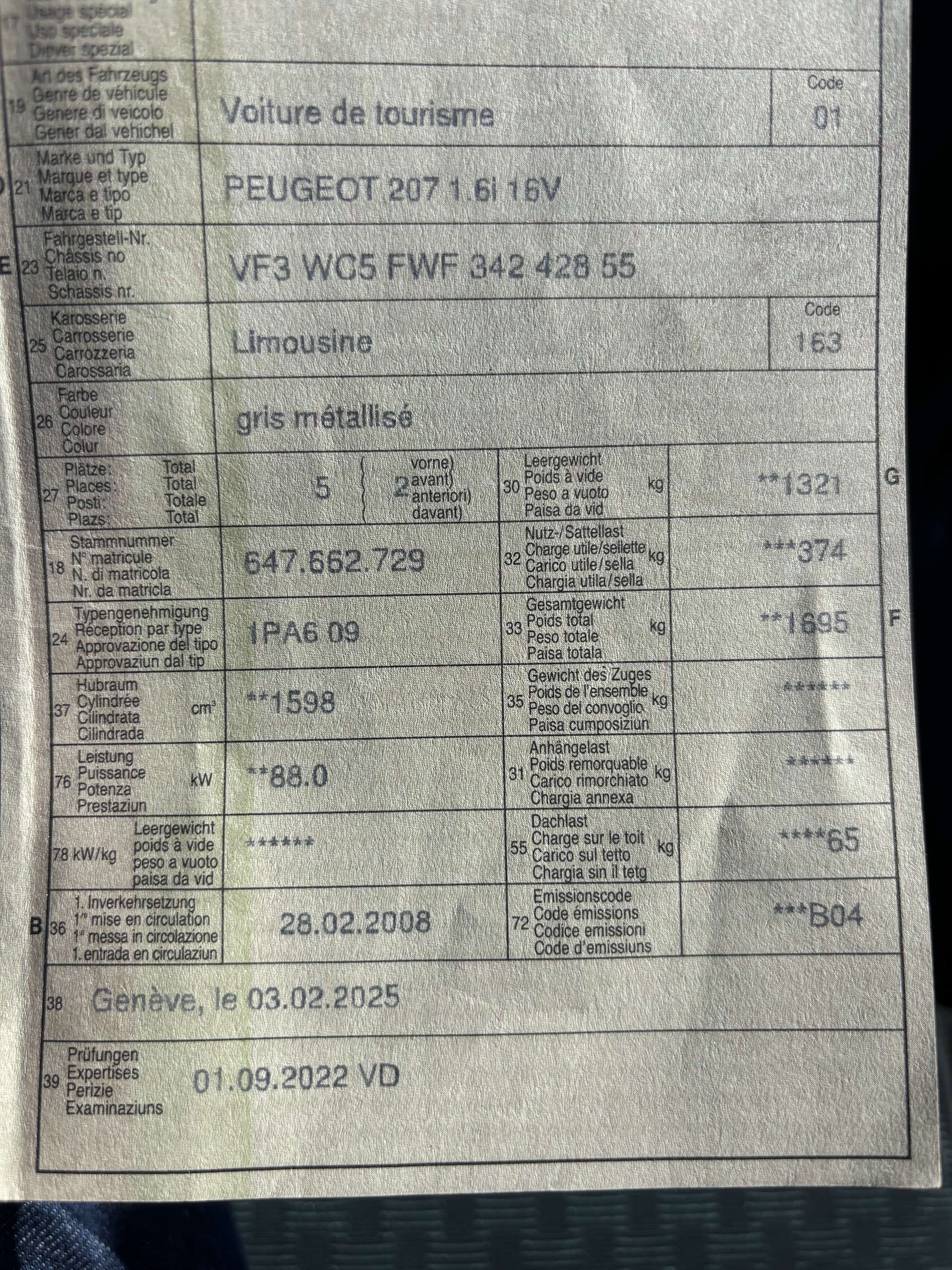 PEUGEOT 207 1.6 16V Sport Automatic-image-12