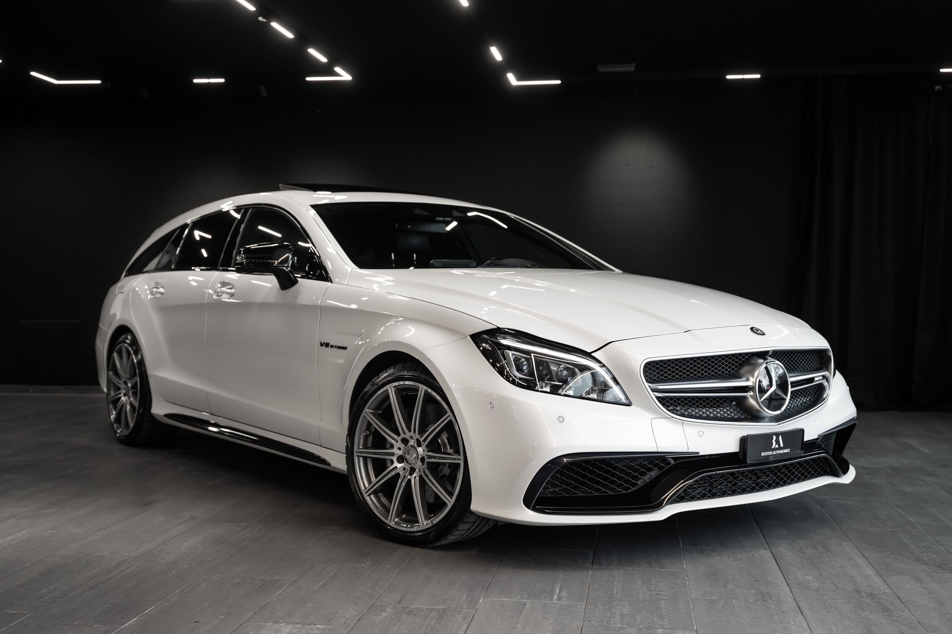 MERCEDES-BENZ Mercedes CLS 63 AMG Shooting Brake / 360 Grad / Sitzbelüftung & Heizung / Sitzmassage / Panorama-Dach /