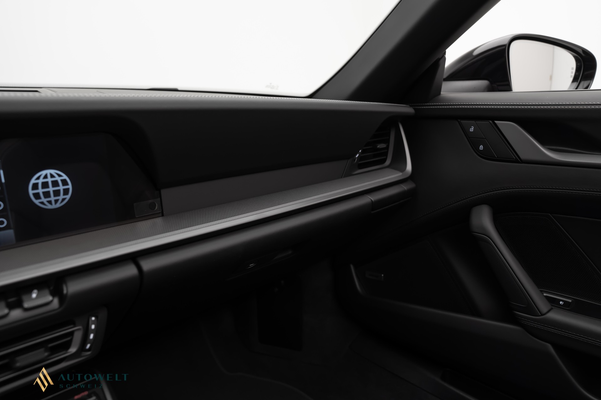 PORSCHE 911 Targa 4S-image-11