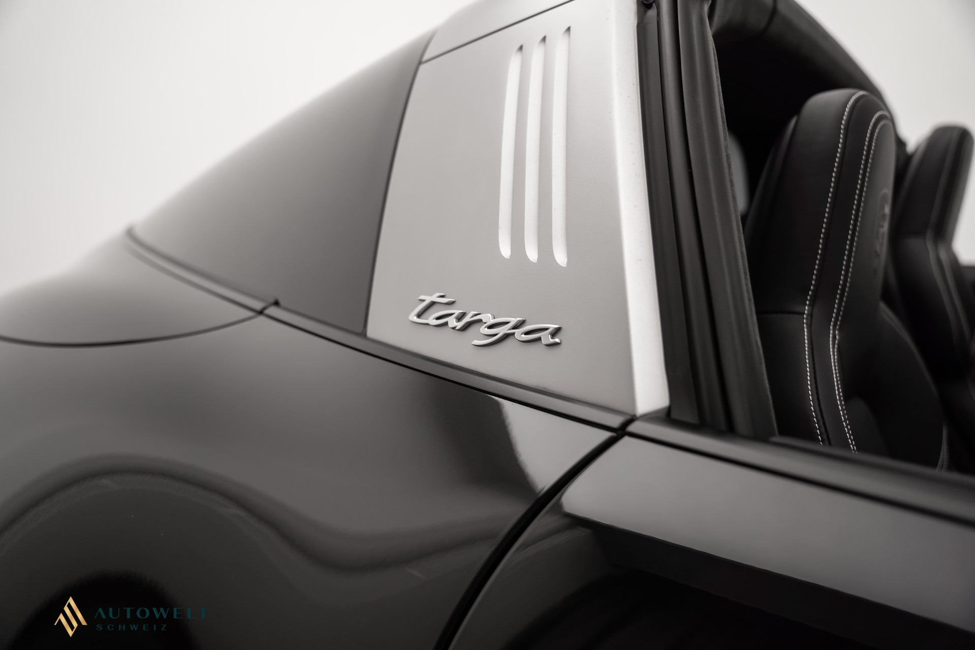 PORSCHE 911 Targa 4S-image-12