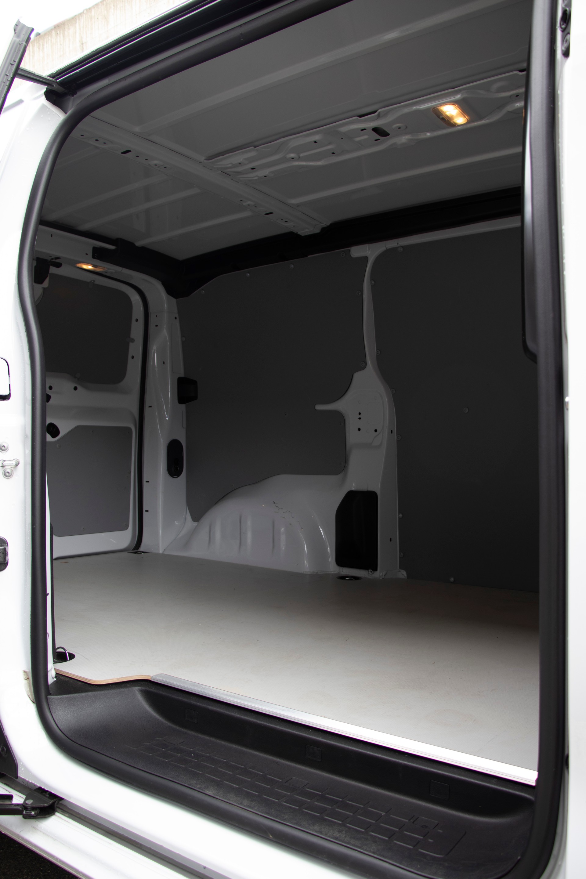 PEUGEOT Expert 2.0 BlueHDi 145 S&S Standard EAT8-image-7
