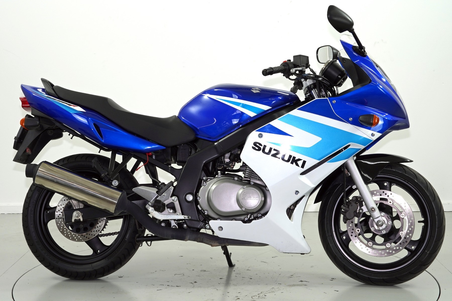 SUZUKI GS500FU-showroom-element-3
