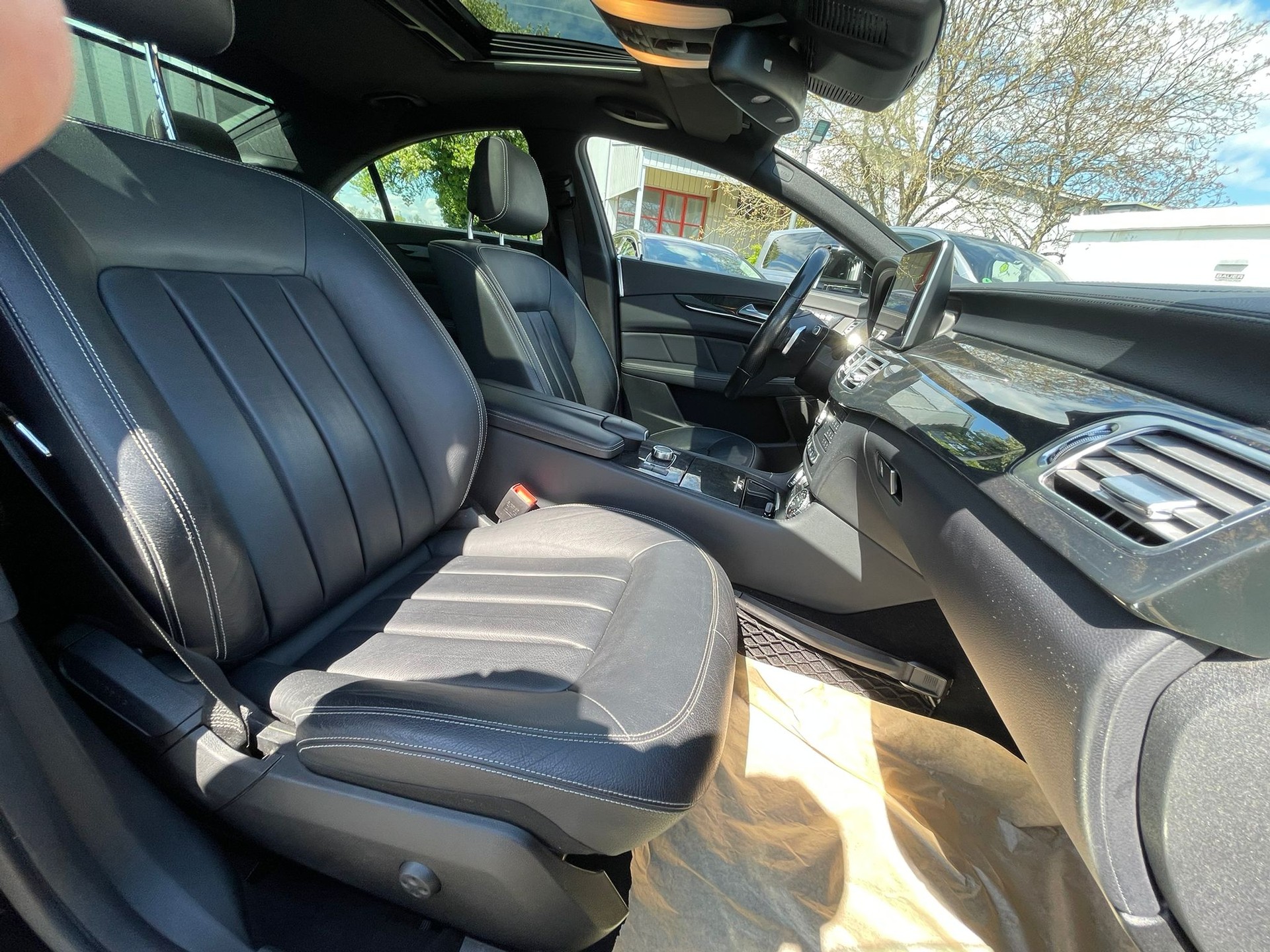 MERCEDES-BENZ CLS 350 d 4Matic 9G-Tronic-image-13