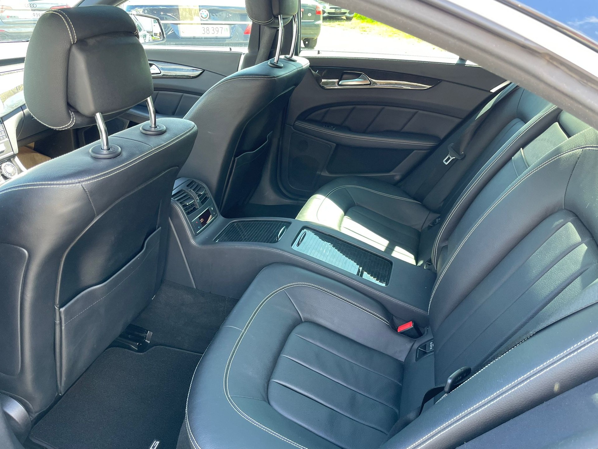 MERCEDES-BENZ CLS 350 d 4Matic 9G-Tronic-image-15