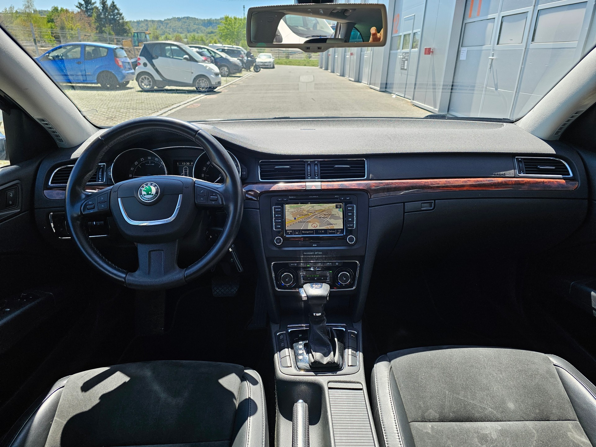 SKODA Superb Combi 2.0 TDi AllDrive4x4 DSG-image-7