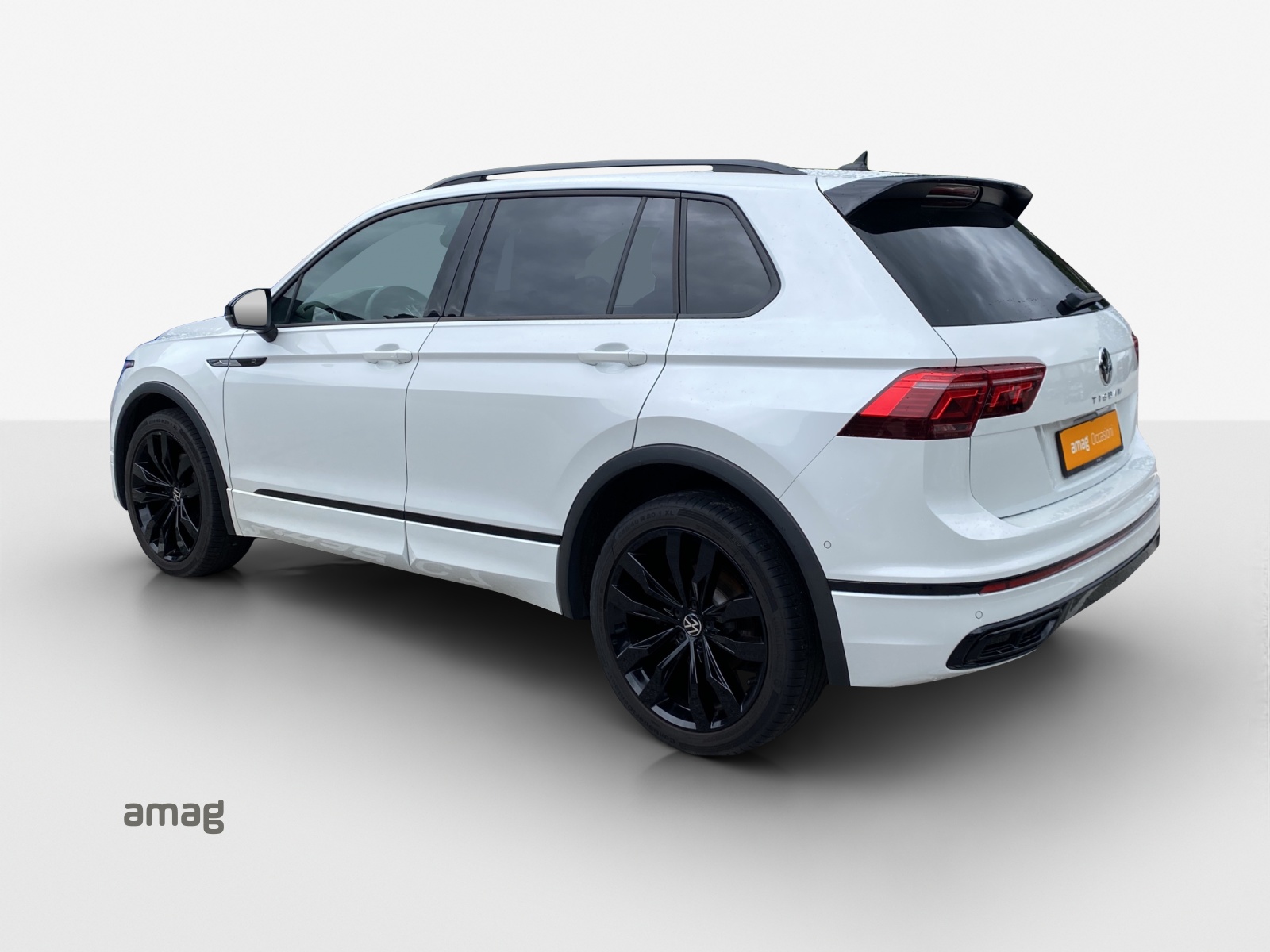 VW Tiguan 2.0 TDI SCR Selection 4Motion DSG-image-2