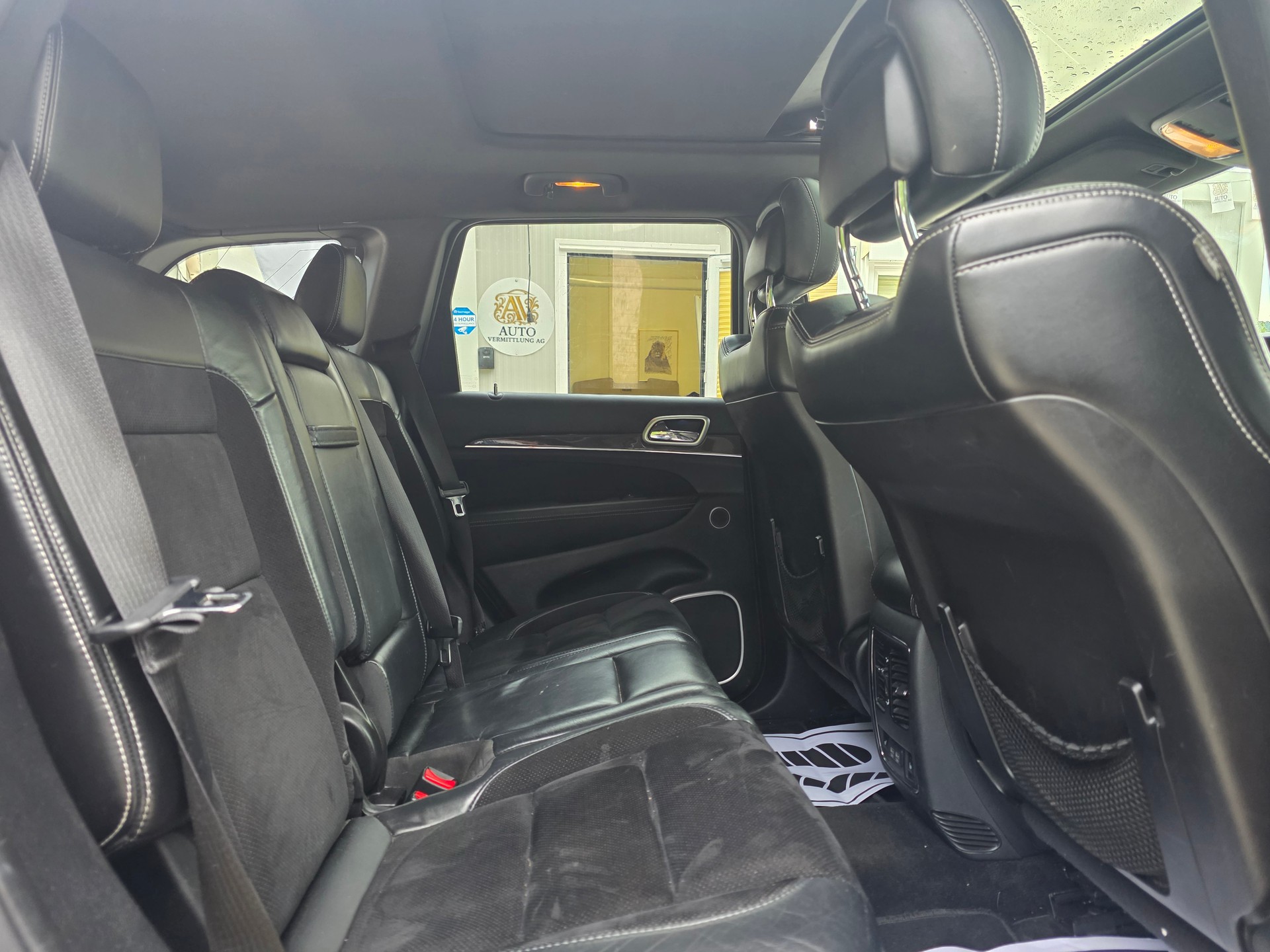 JEEP Grand Cherokee 6.4 V8 HEMI SRT8 Automatic / Frisch ab MFK / Frisch ab Service / Garantie / Gratis Lieferung-image-13
