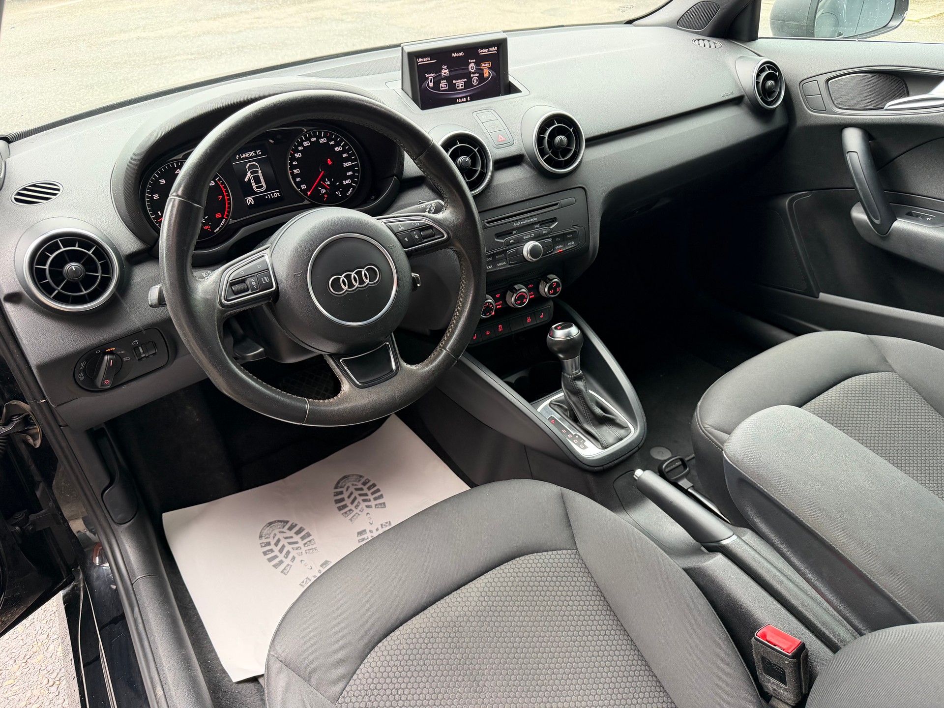 AUDI A1 1.4 TFSI Ambition S-tronic-image-7